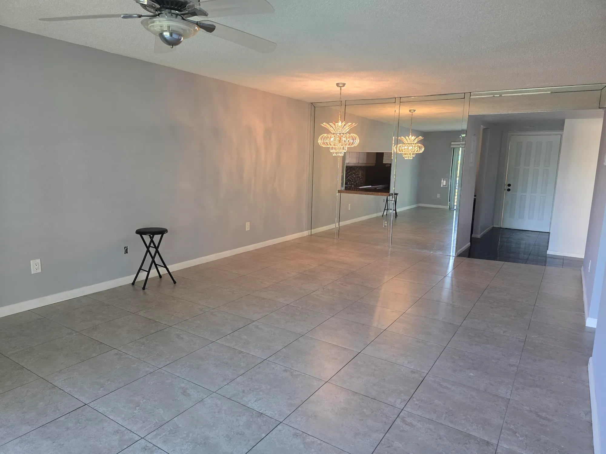 Property Slideshow image 9 of 20 | 150 lake nancy ln apt 222, West Palm Beach, FL, 33411
