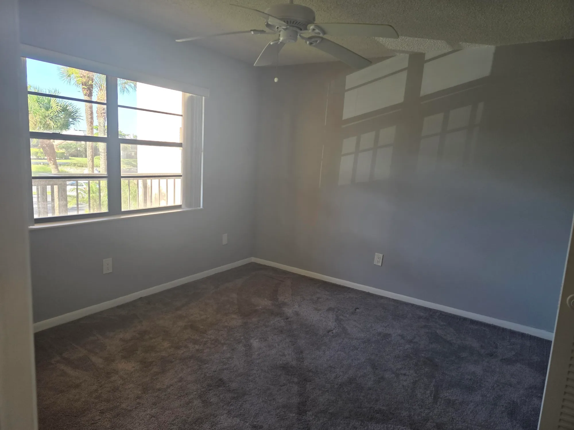 Property Slideshow image 11 of 20 | 150 lake nancy ln apt 222, West Palm Beach, FL, 33411