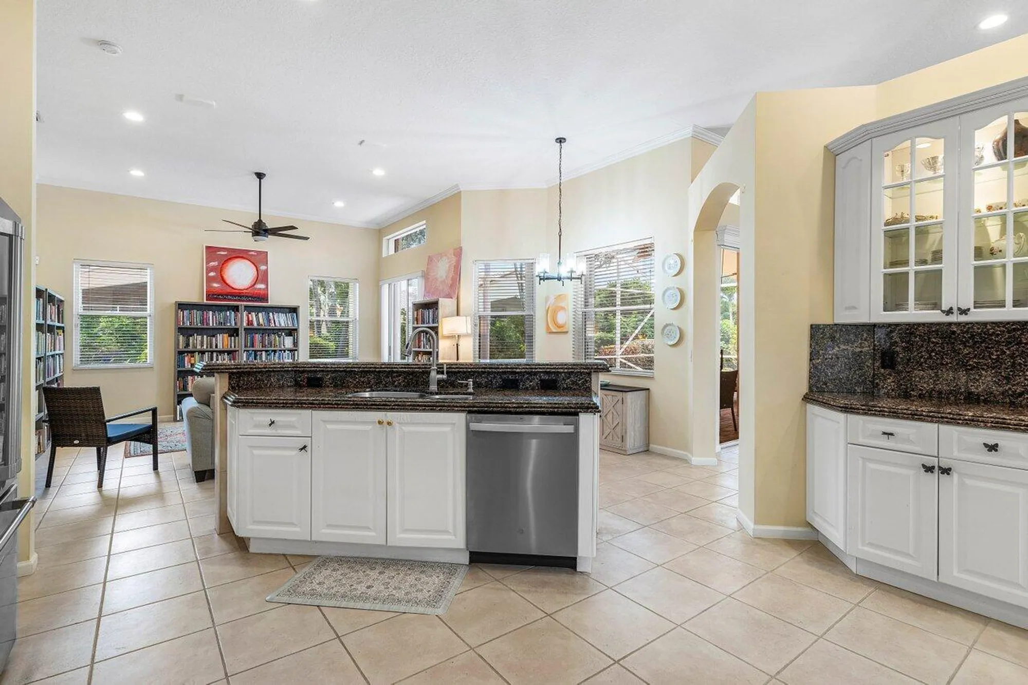 Property Slideshow image 10 of 29 | 5422 landon cir, Boynton Beach, FL, 33437