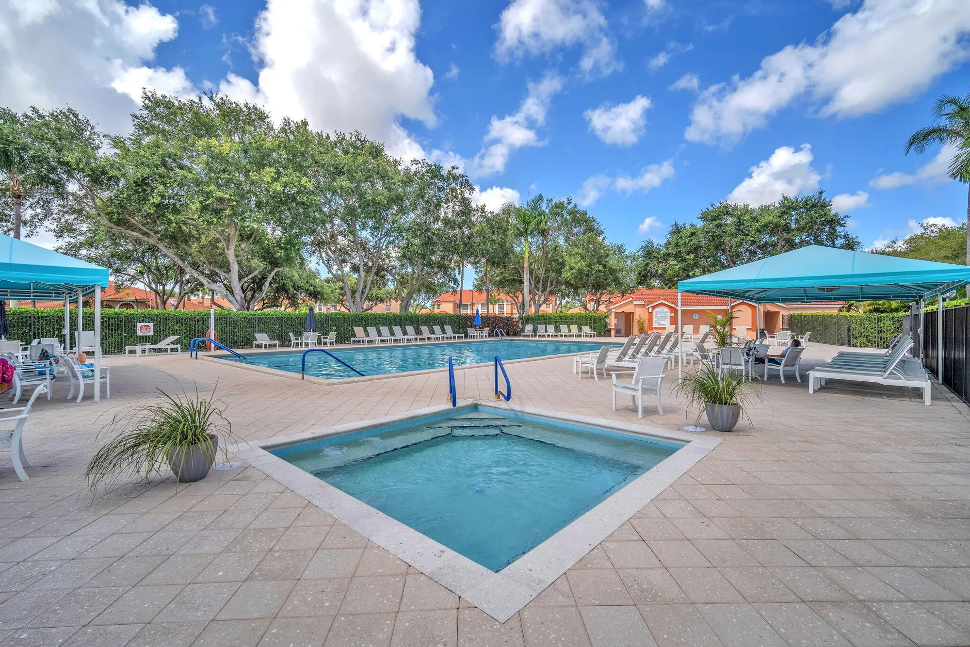 Property Slideshow image 38 of 43 | 9976 seacrest cir d, Boynton Beach, FL, 33437