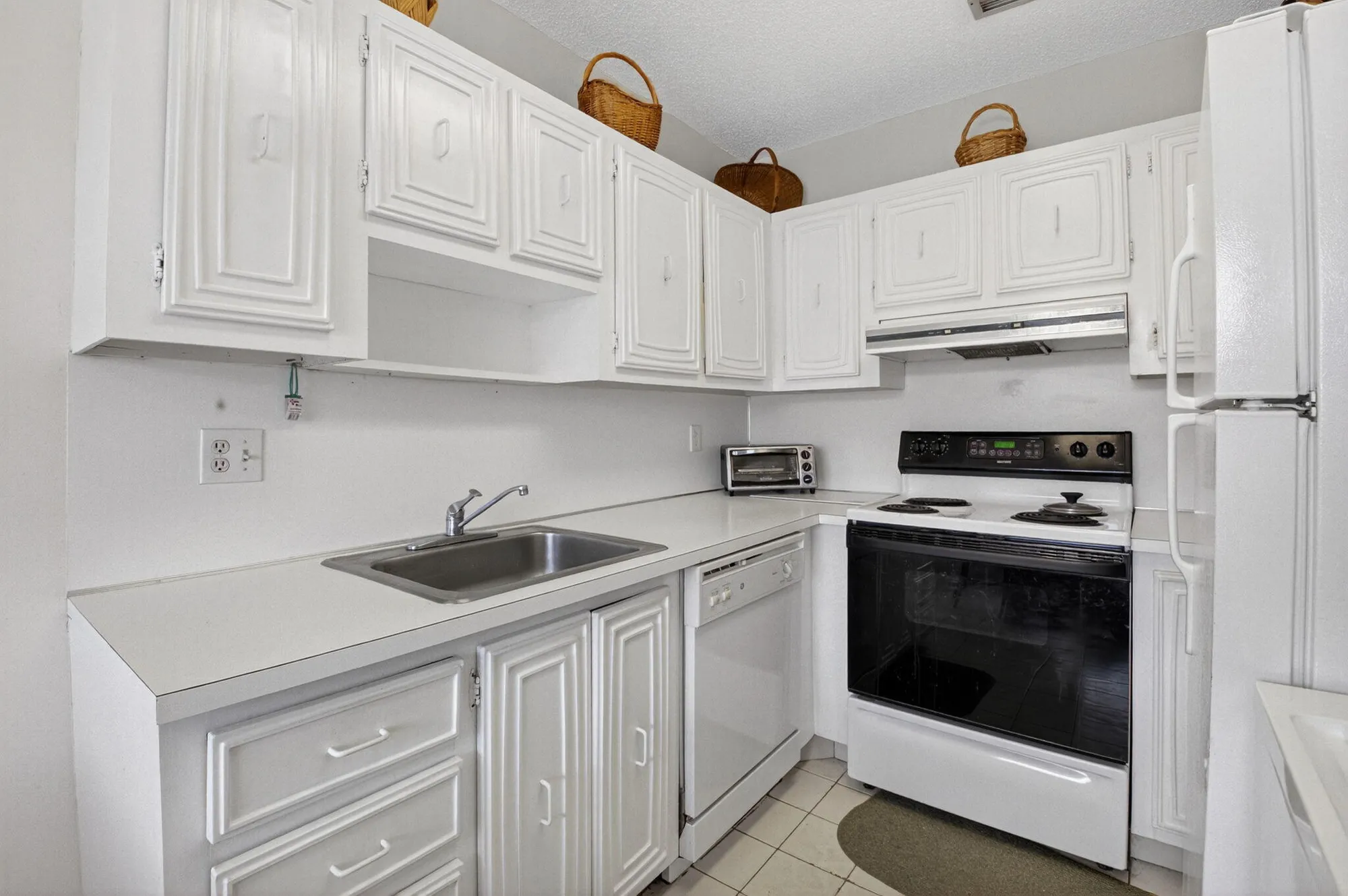 Property Slideshow image 14 of 46 | 8644 boca dr, Boca Raton, FL, 33433