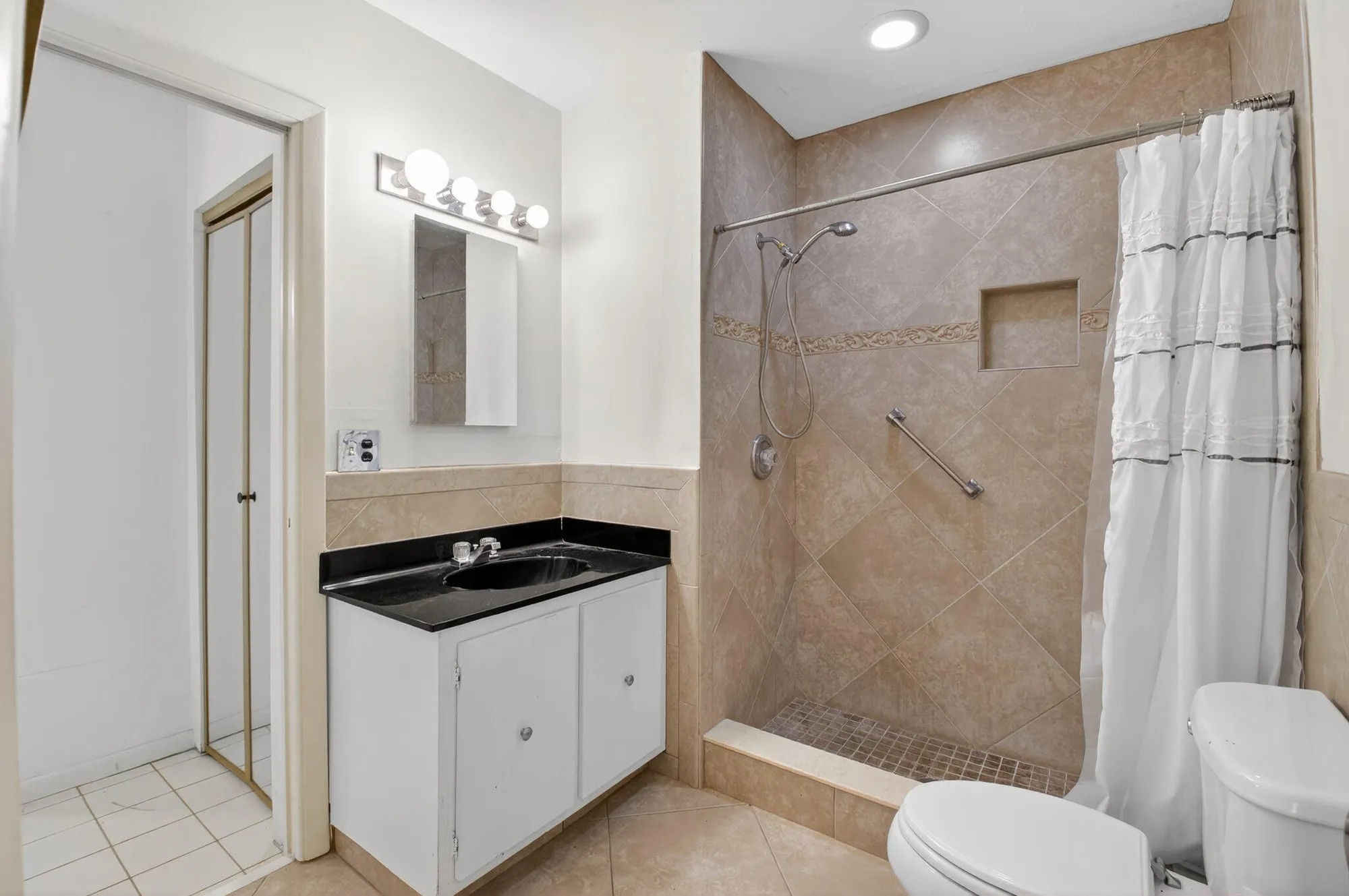 Property Slideshow image 23 of 46 | 8644 boca dr, Boca Raton, FL, 33433