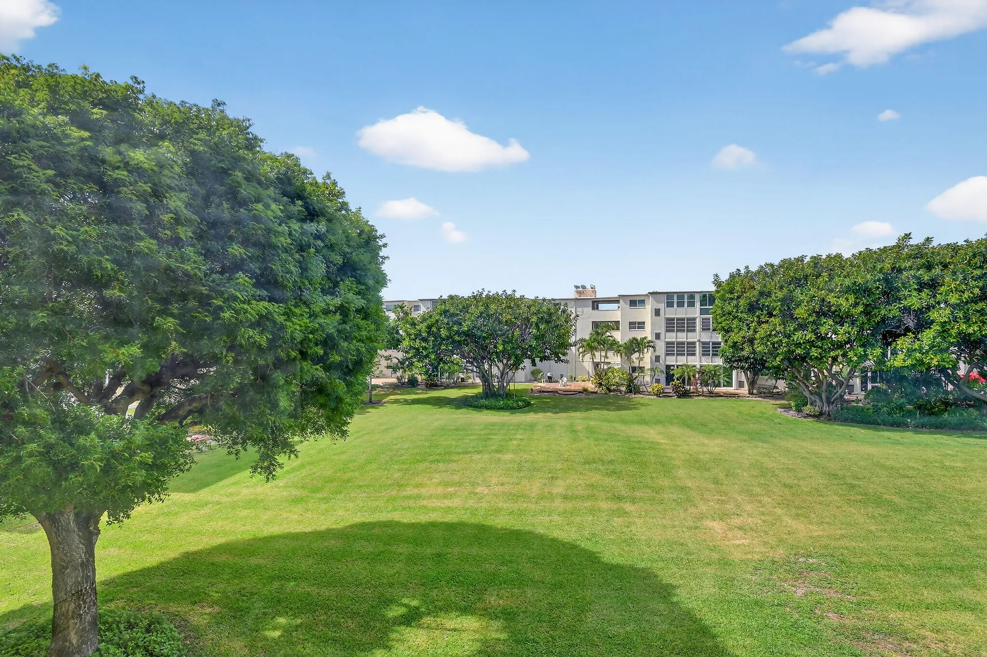 Property Slideshow image 24 of 48 | 2615 ne 3rd ct apt 315, Boynton Beach, FL, 33435