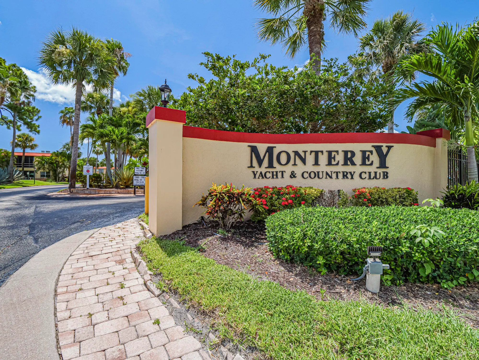 Property Slideshow image 3 of 58 | 1961 sw palm city rd h, Stuart, FL, 34994