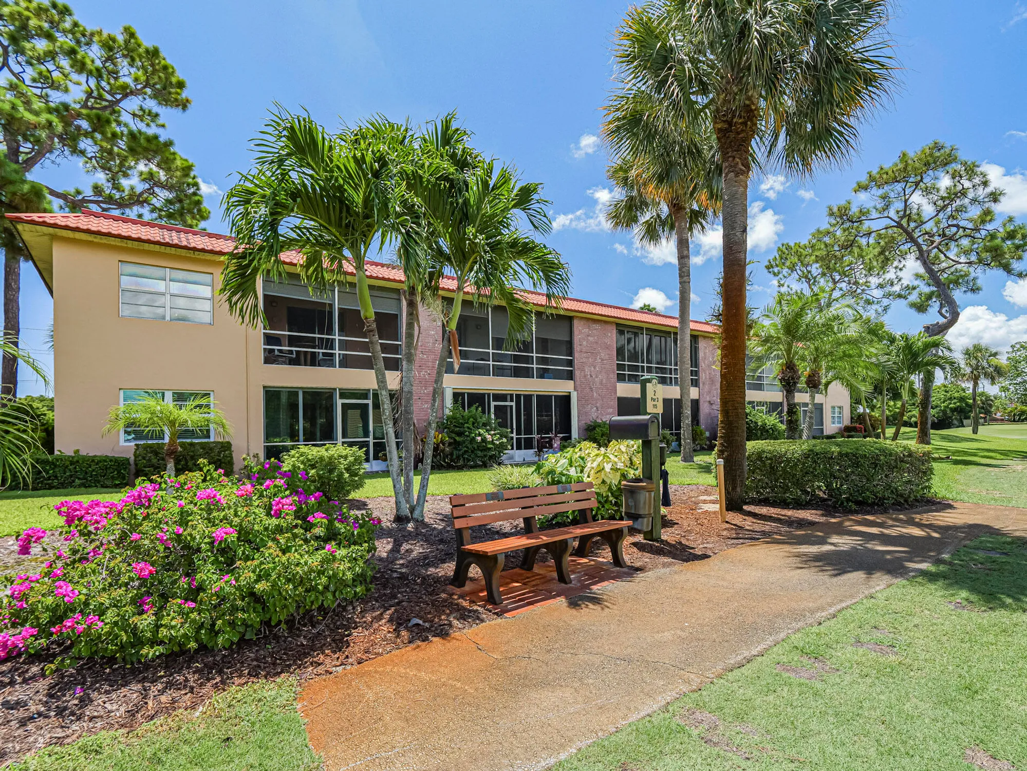 Property Slideshow image 29 of 58 | 1961 sw palm city rd h, Stuart, FL, 34994