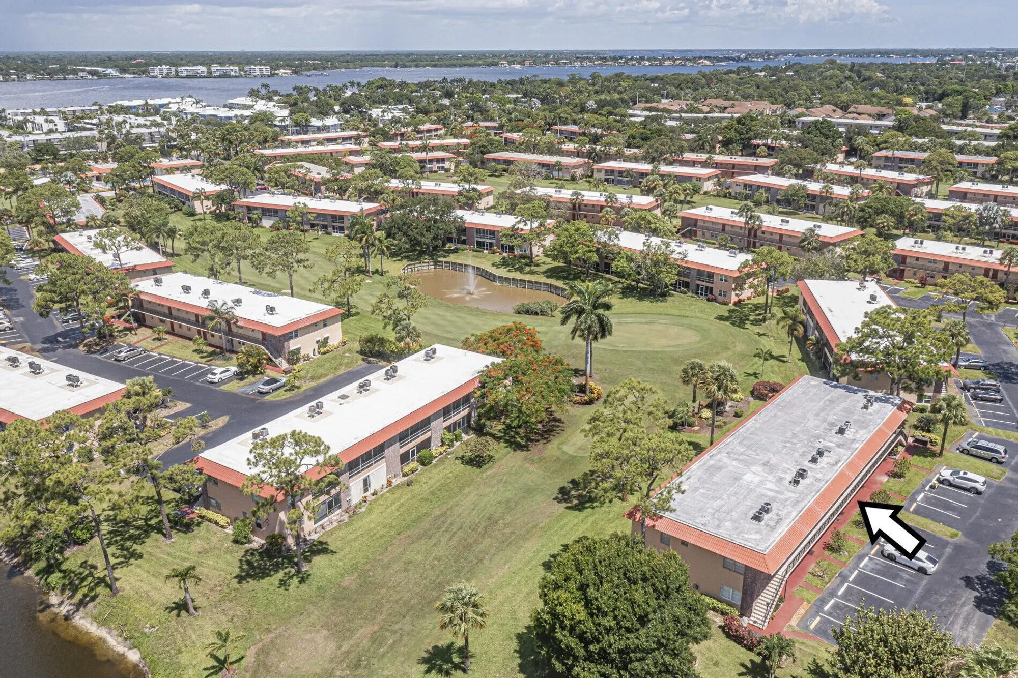 Property Slideshow image 39 of 58 | 1961 sw palm city rd h, Stuart, FL, 34994