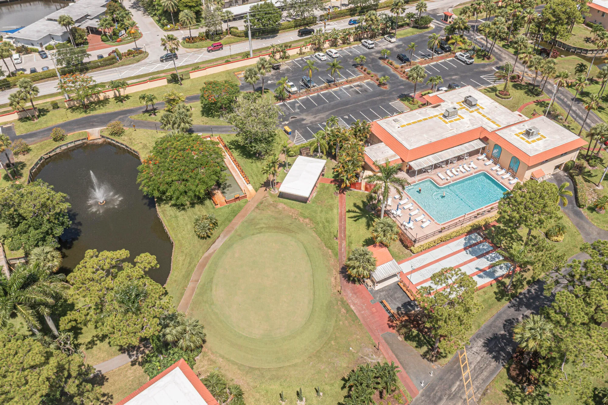 Property Slideshow image 44 of 58 | 1961 sw palm city rd h, Stuart, FL, 34994