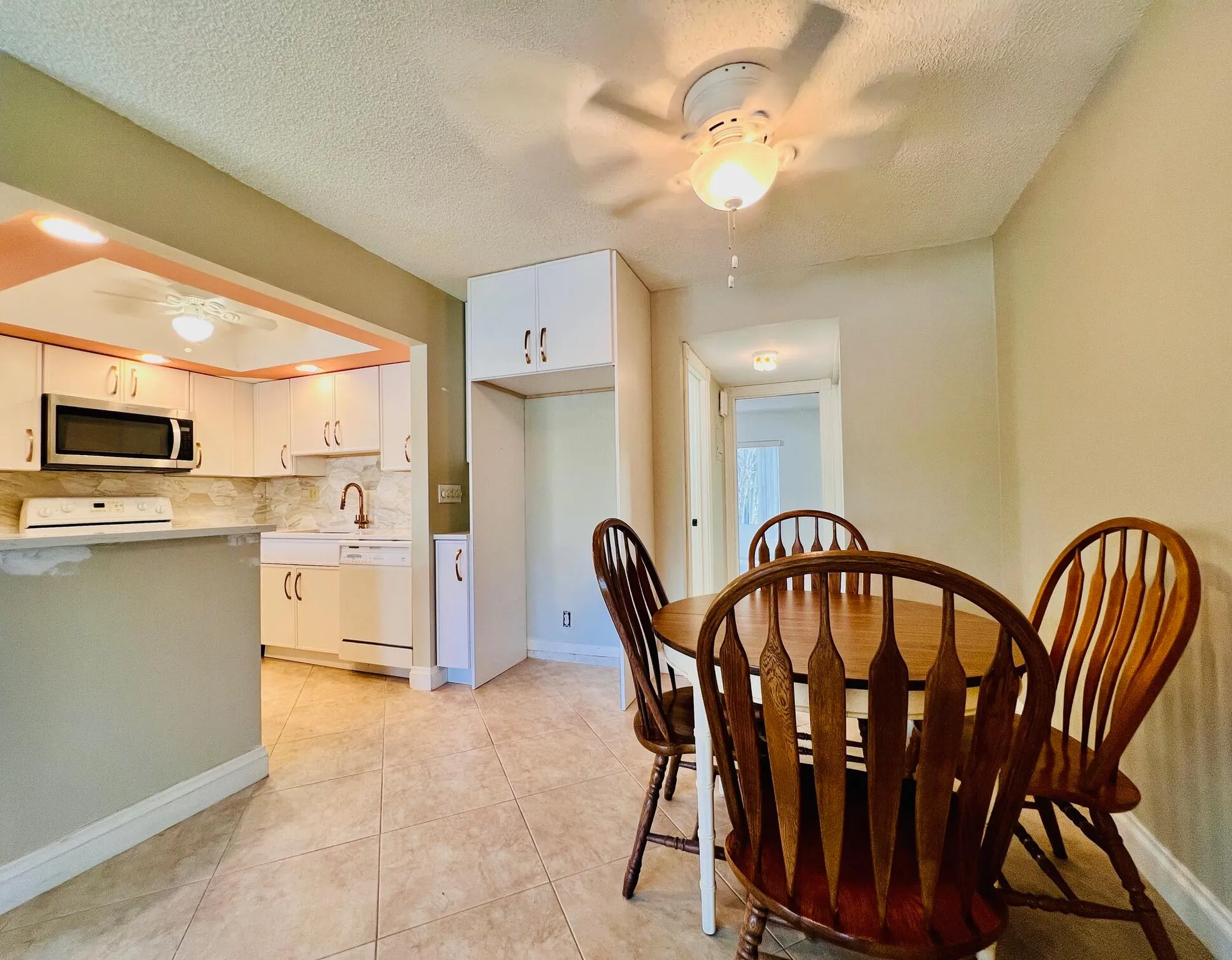 Property Slideshow image 2 of 16 | 304 sheffield m, West Palm Beach, FL, 33417