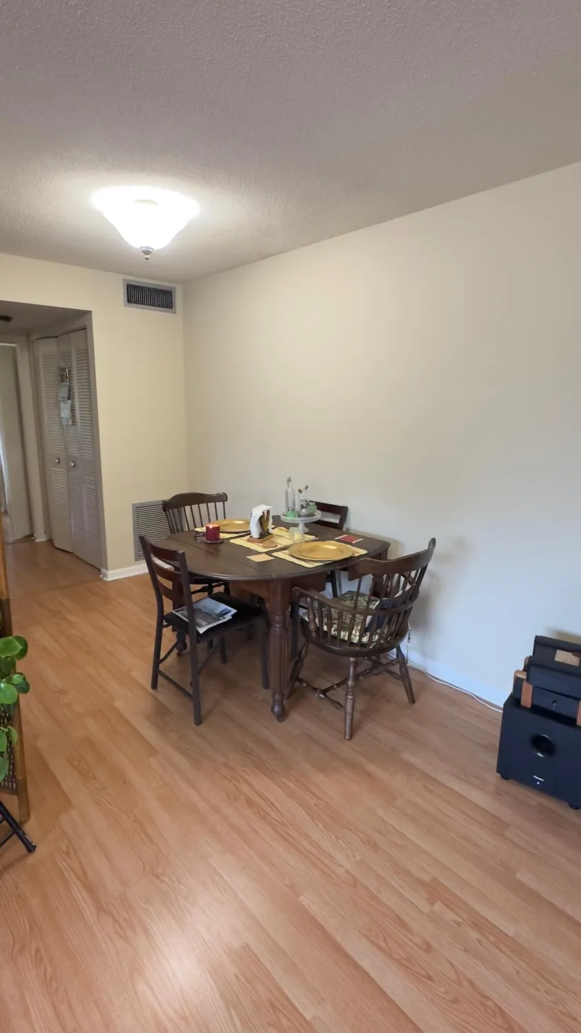 Property Slideshow image 7 of 30 | 126 bedford e unit e, West Palm Beach, FL, 33417