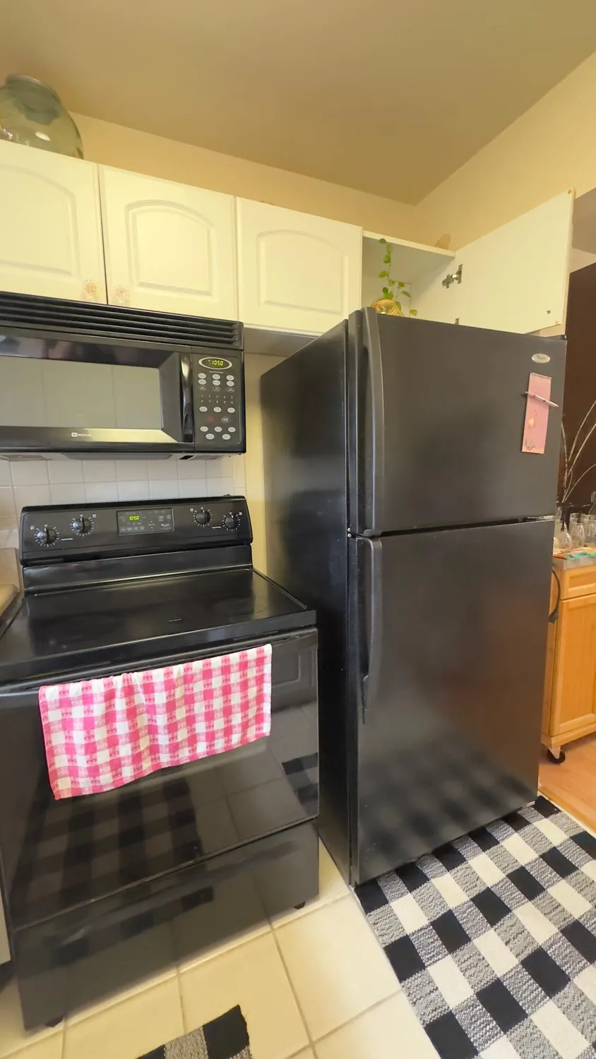 Property Slideshow image 13 of 30 | 126 bedford e unit e, West Palm Beach, FL, 33417