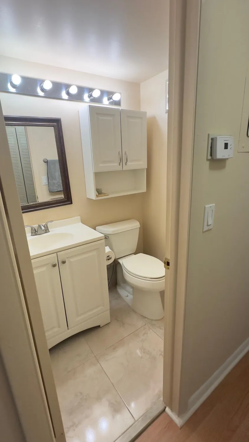 Property Slideshow image 16 of 30 | 126 bedford e unit e, West Palm Beach, FL, 33417