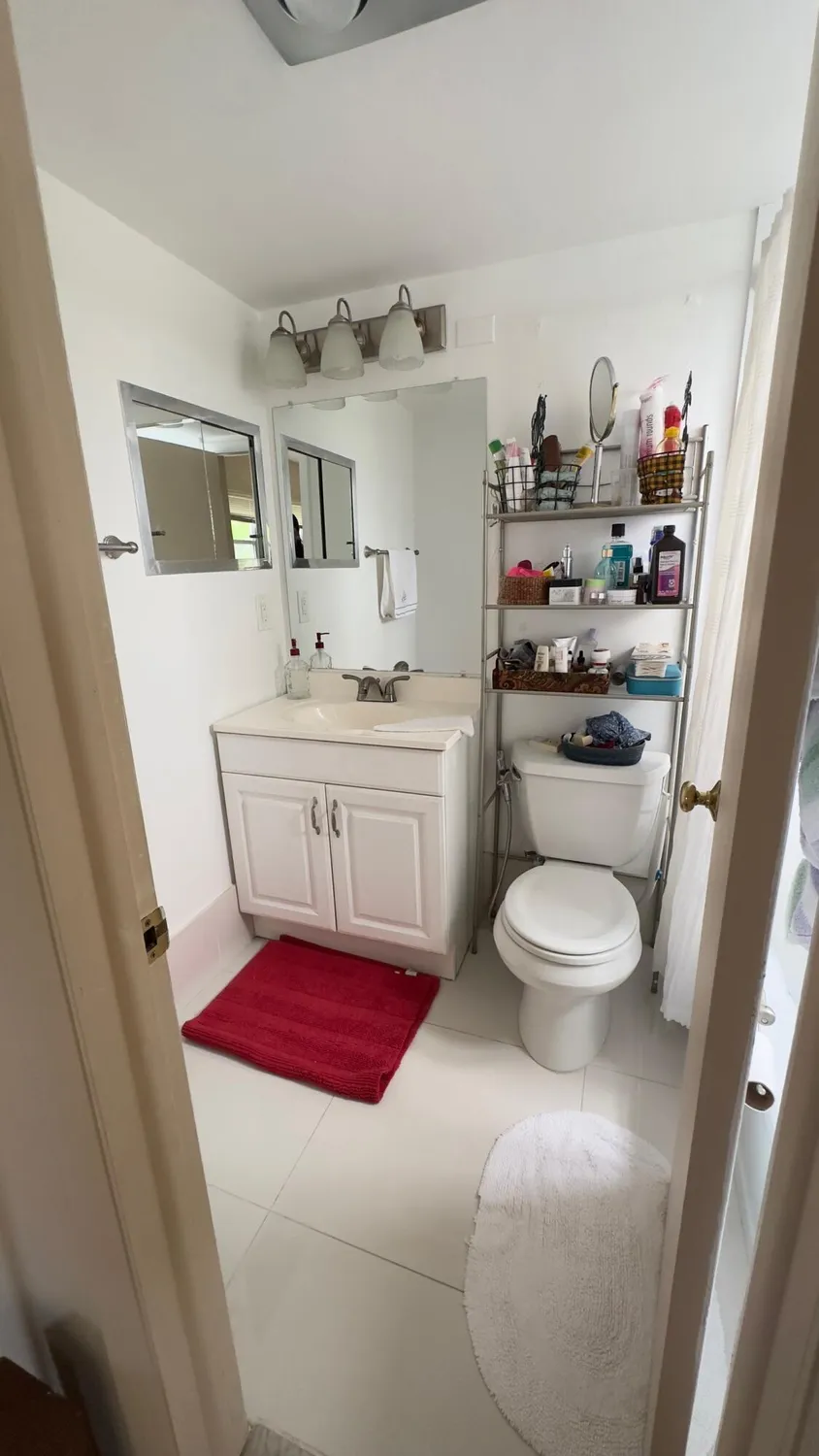 Property Slideshow image 17 of 30 | 126 bedford e unit e, West Palm Beach, FL, 33417