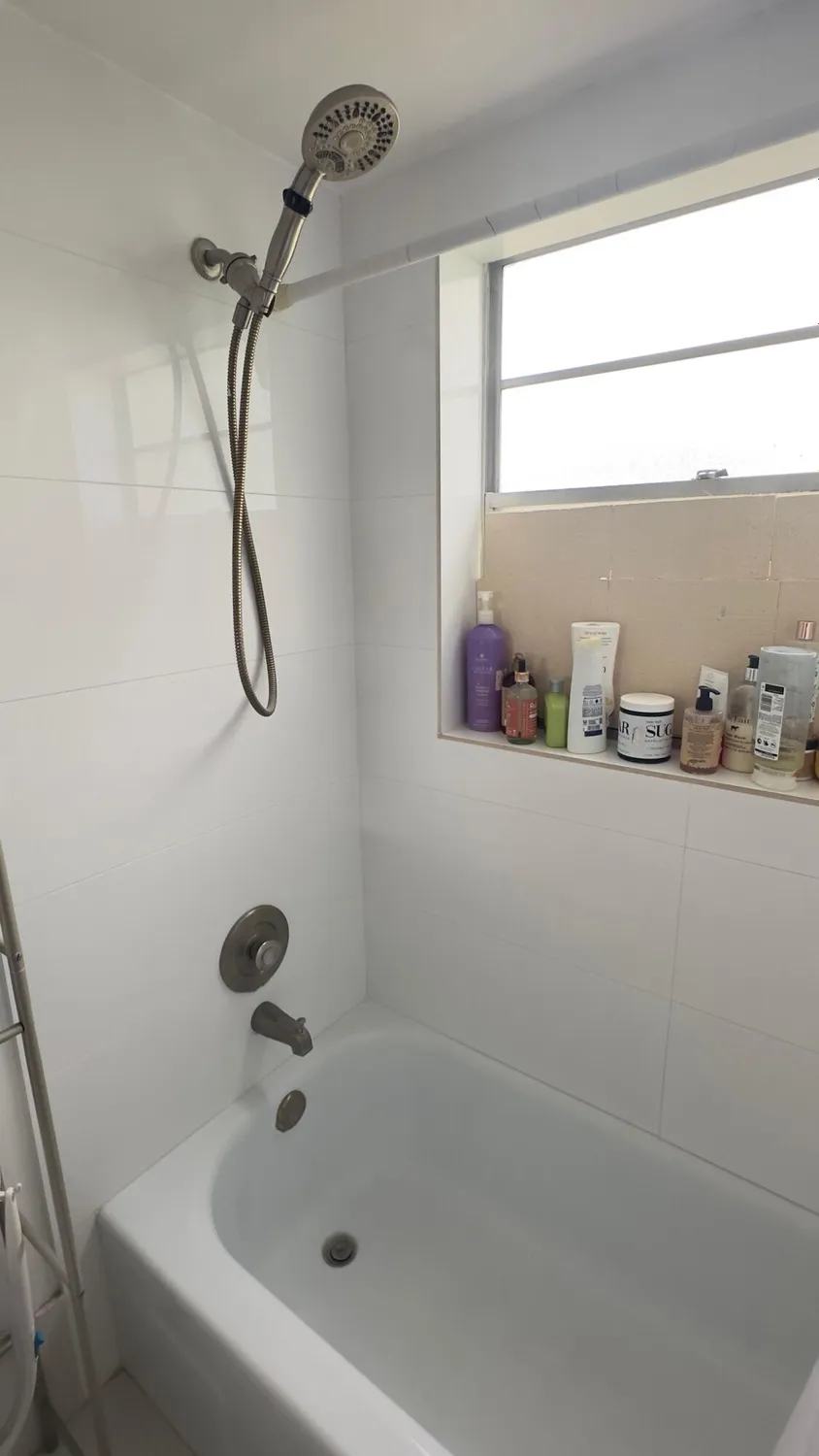 Property Slideshow image 18 of 30 | 126 bedford e unit e, West Palm Beach, FL, 33417