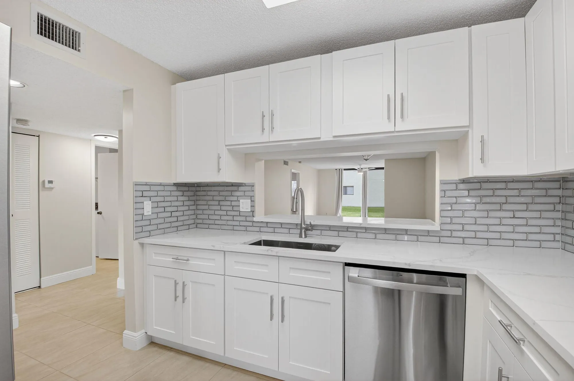 Property Slideshow image 6 of 61 | 5574 witney dr 104, Delray Beach, FL, 33484