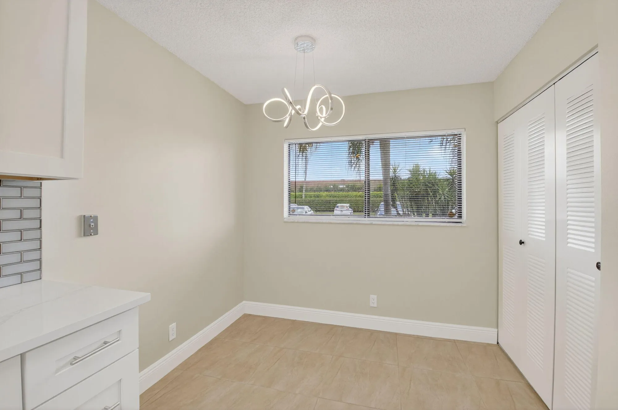 Property Slideshow image 5 of 61 | 5574 witney dr 104, Delray Beach, FL, 33484