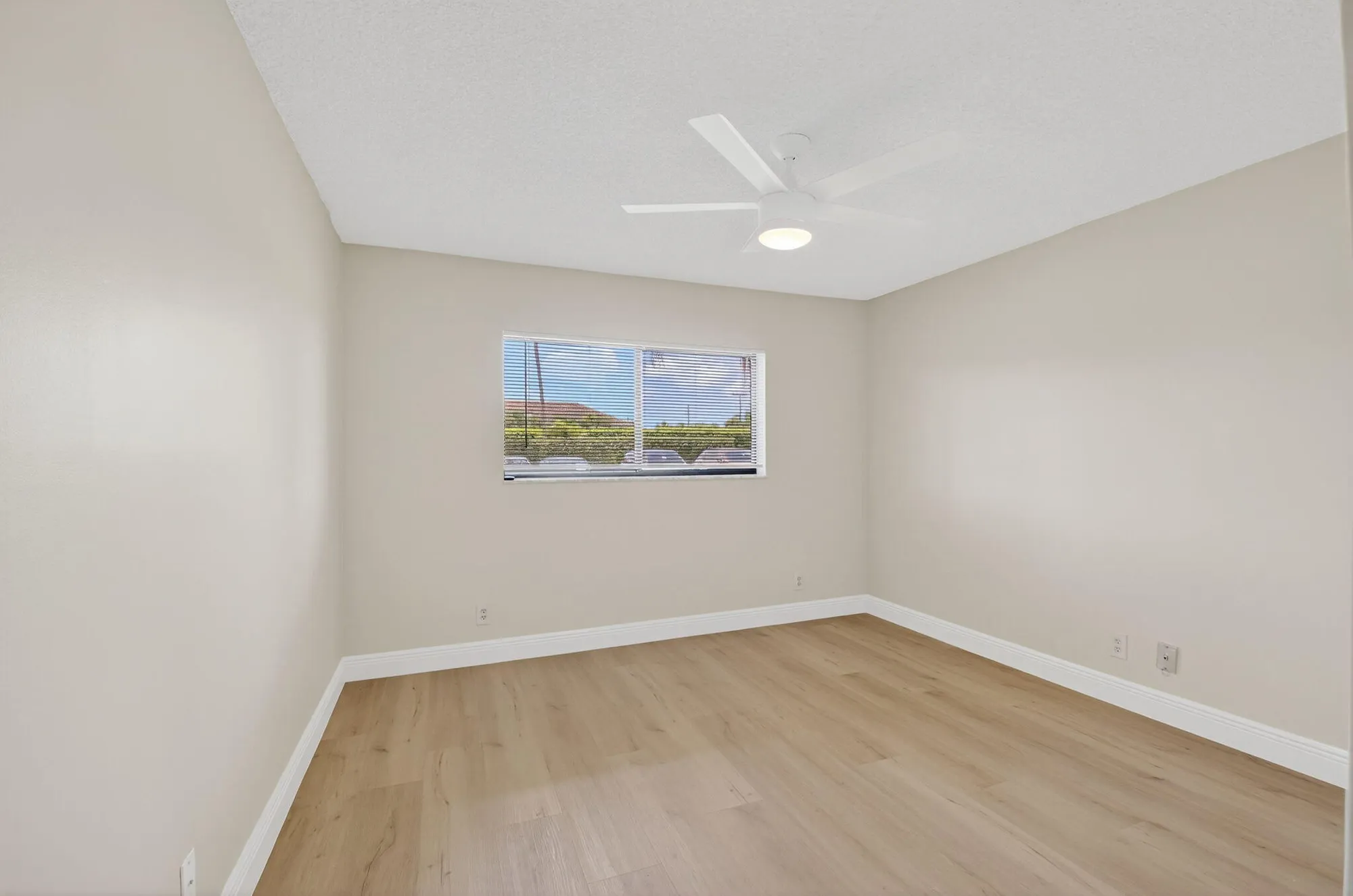 Property Slideshow image 22 of 61 | 5574 witney dr 104, Delray Beach, FL, 33484