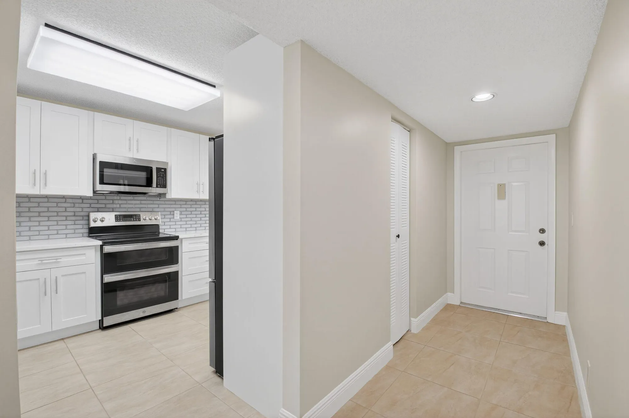 Property Slideshow image 28 of 61 | 5574 witney dr 104, Delray Beach, FL, 33484