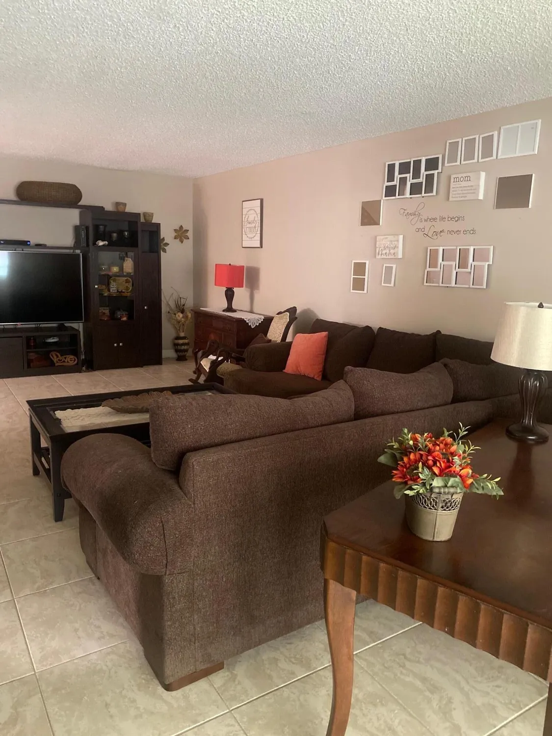 Property Slideshow image 9 of 18 | 121 lake rebecca dr, West Palm Beach, FL, 33411