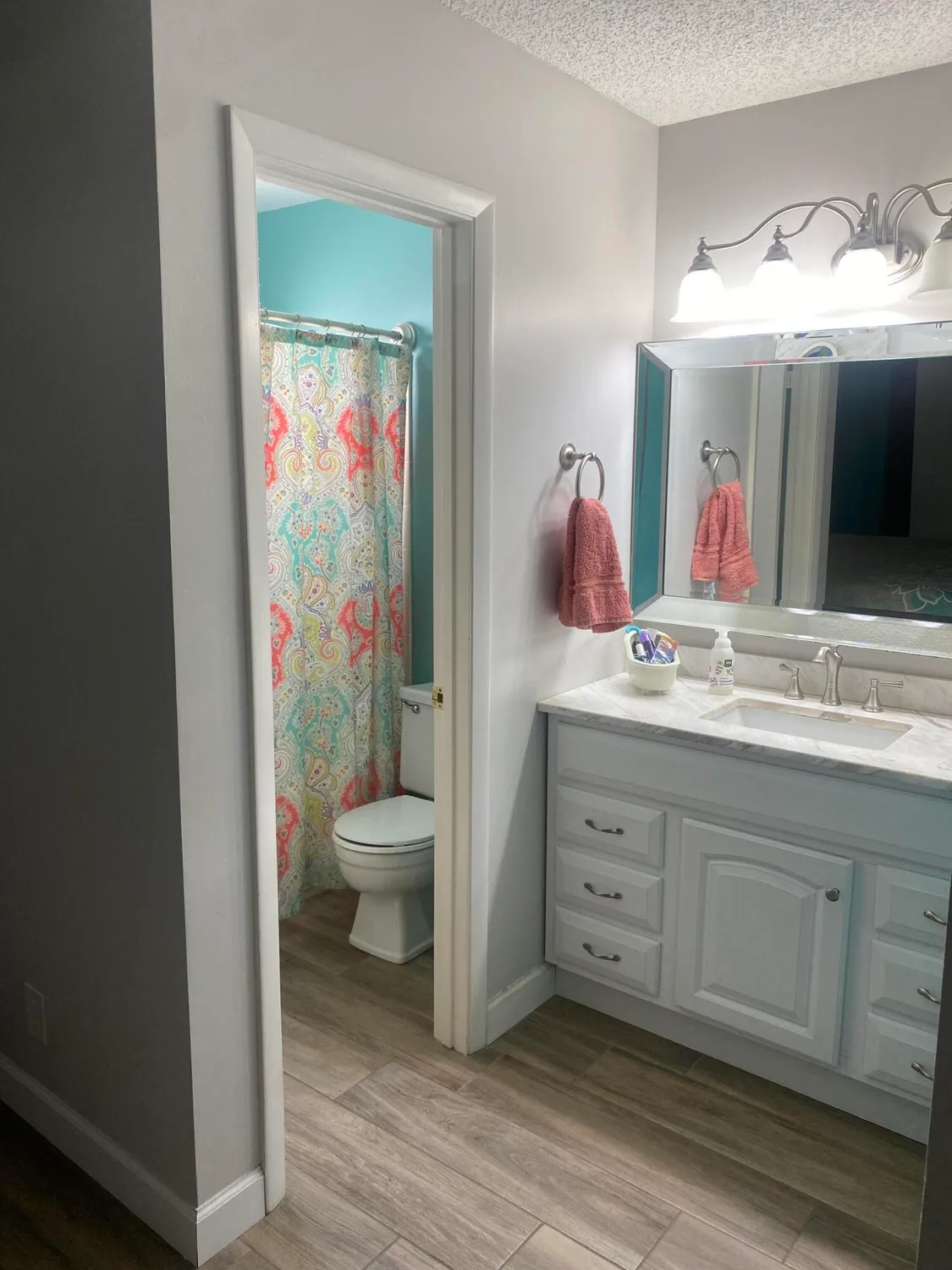 Property Slideshow image 14 of 18 | 121 lake rebecca dr, West Palm Beach, FL, 33411