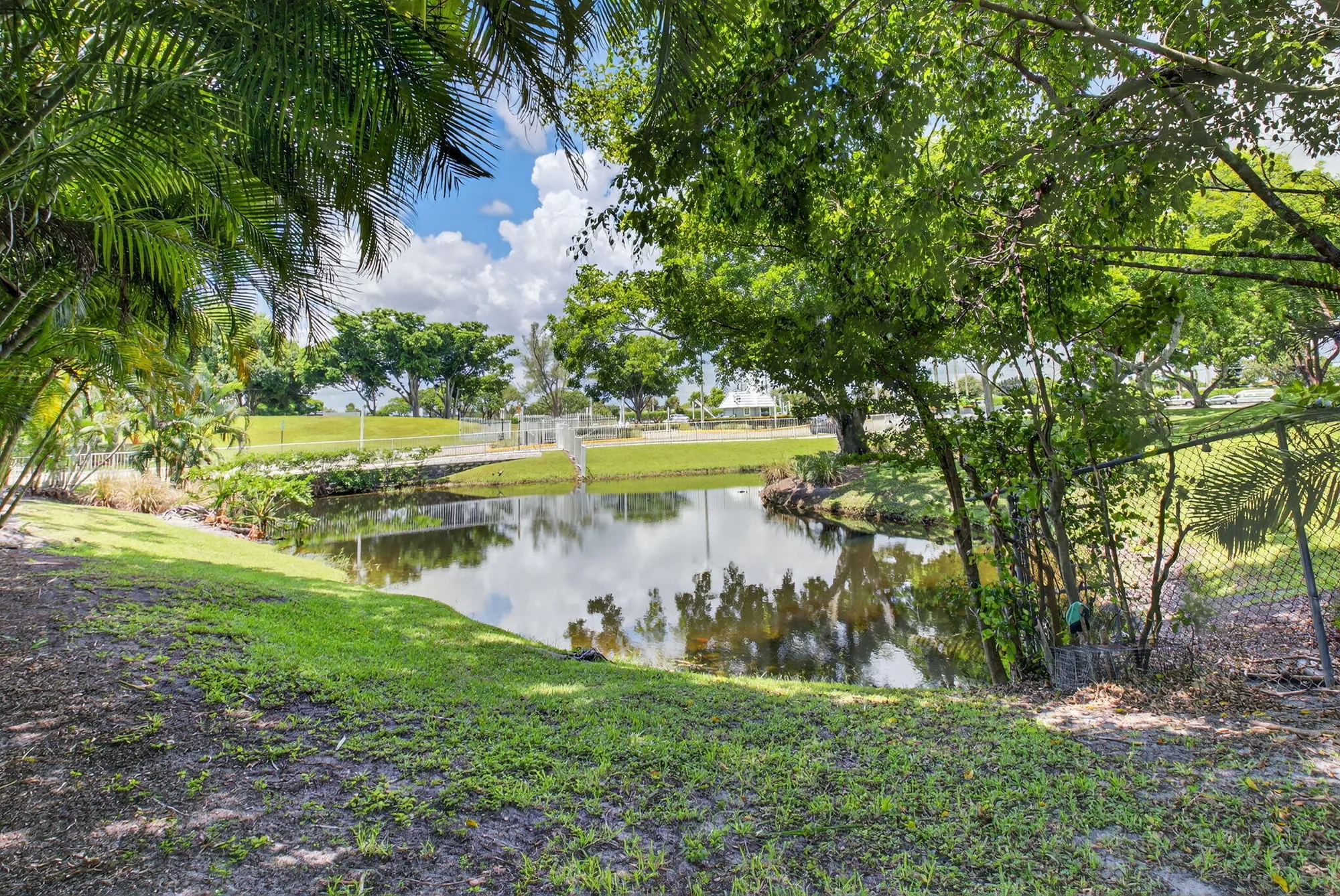 Property Slideshow image 28 of 42 | 102 normandy ln c, Delray Beach, FL, 33484
