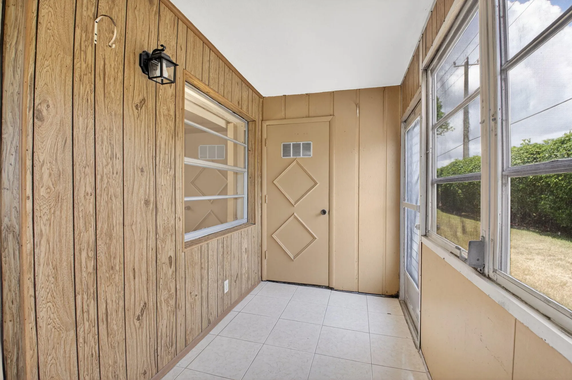 Property Slideshow image 21 of 42 | 102 normandy ln c, Delray Beach, FL, 33484
