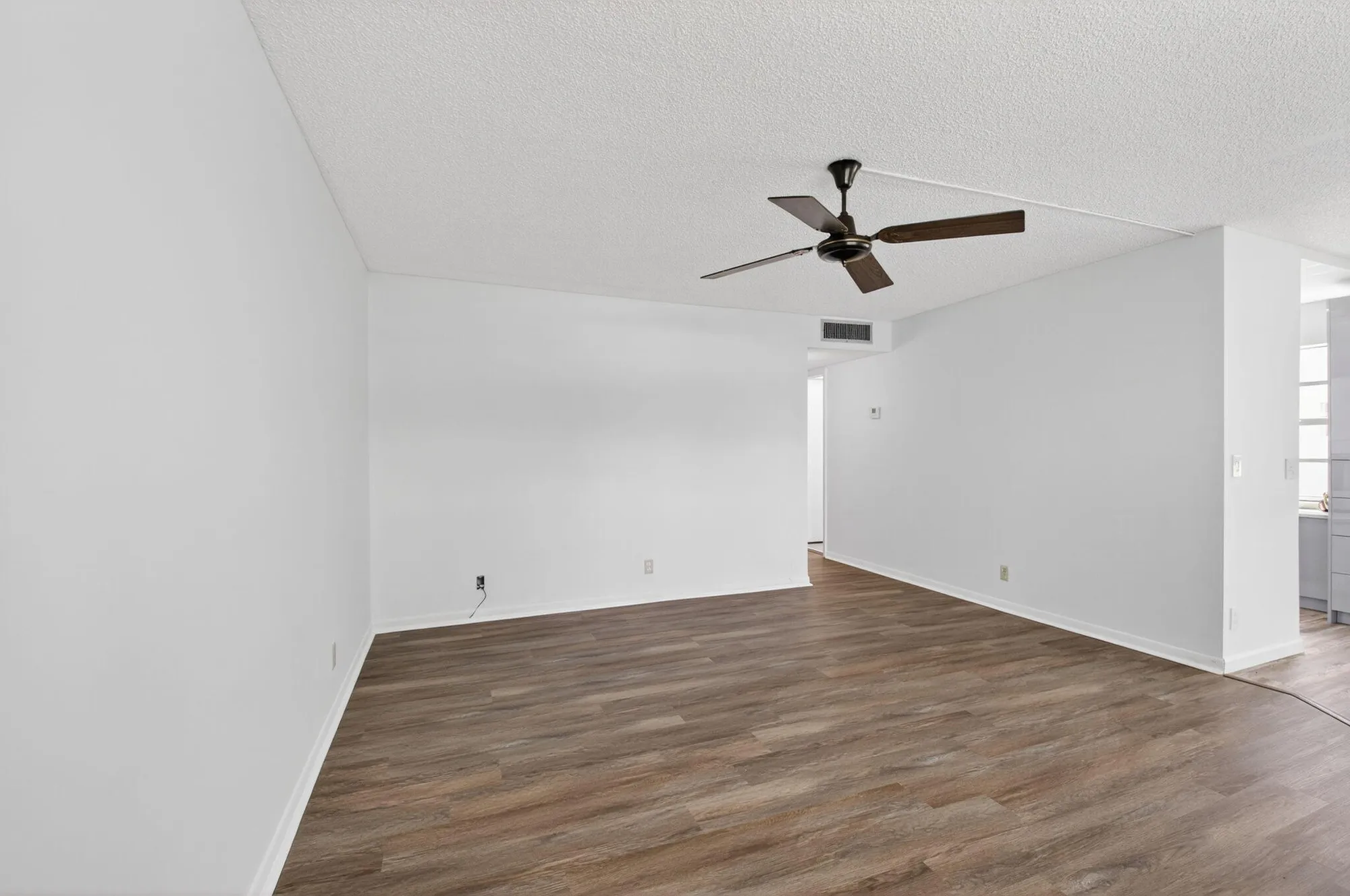 Property Slideshow image 10 of 42 | 102 normandy ln c, Delray Beach, FL, 33484