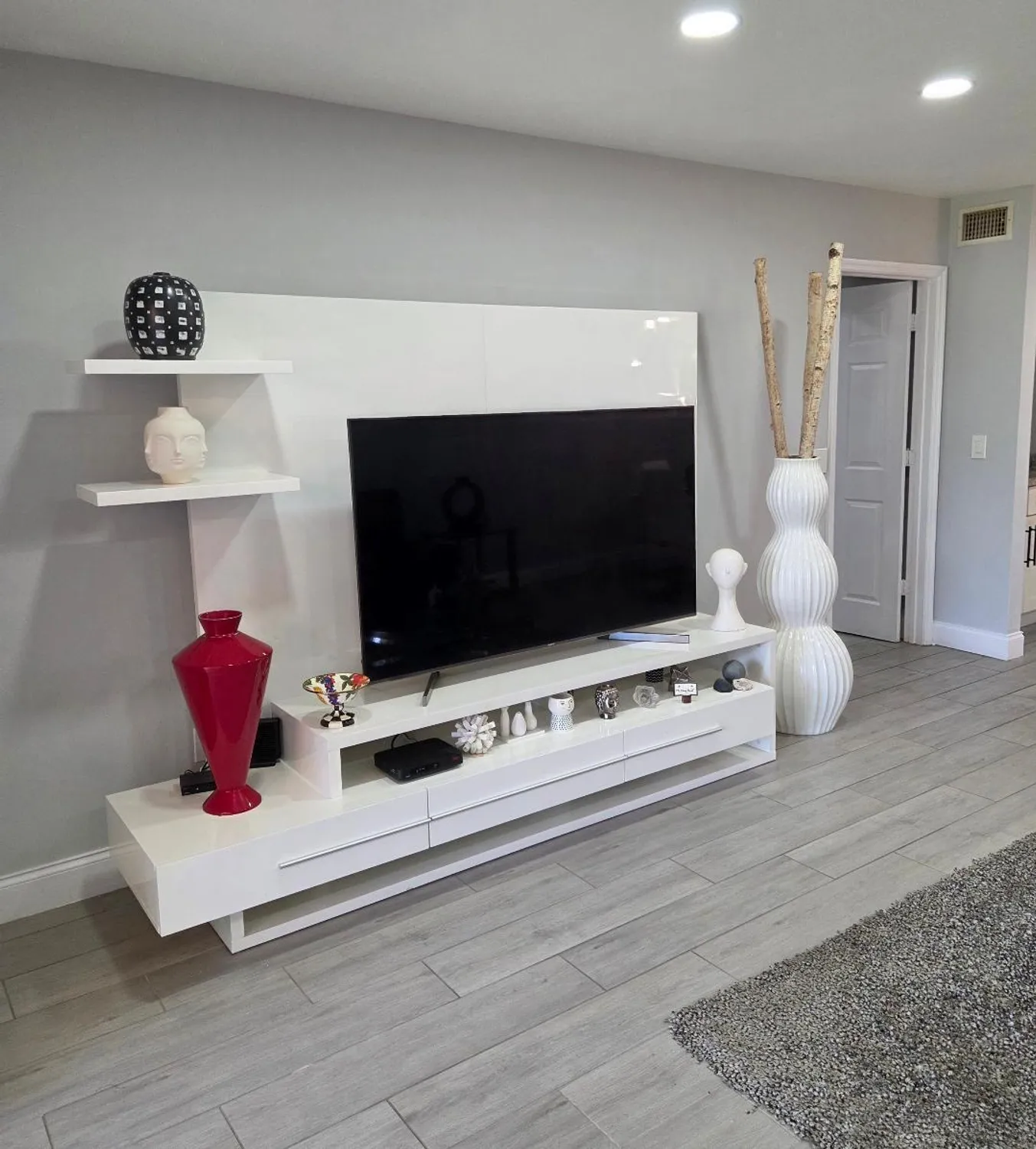 Property Slideshow image 8 of 17 | 21404 cypress hammock dr apt 45e, Boca Raton, FL, 33428