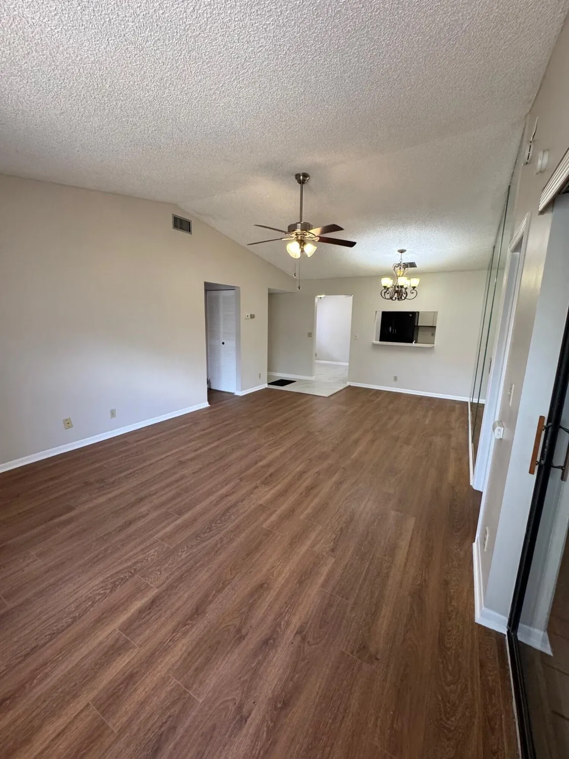 Property Slideshow image 5 of 24 | 7626 tahiti ln apt 204, Lake Worth, FL, 33467