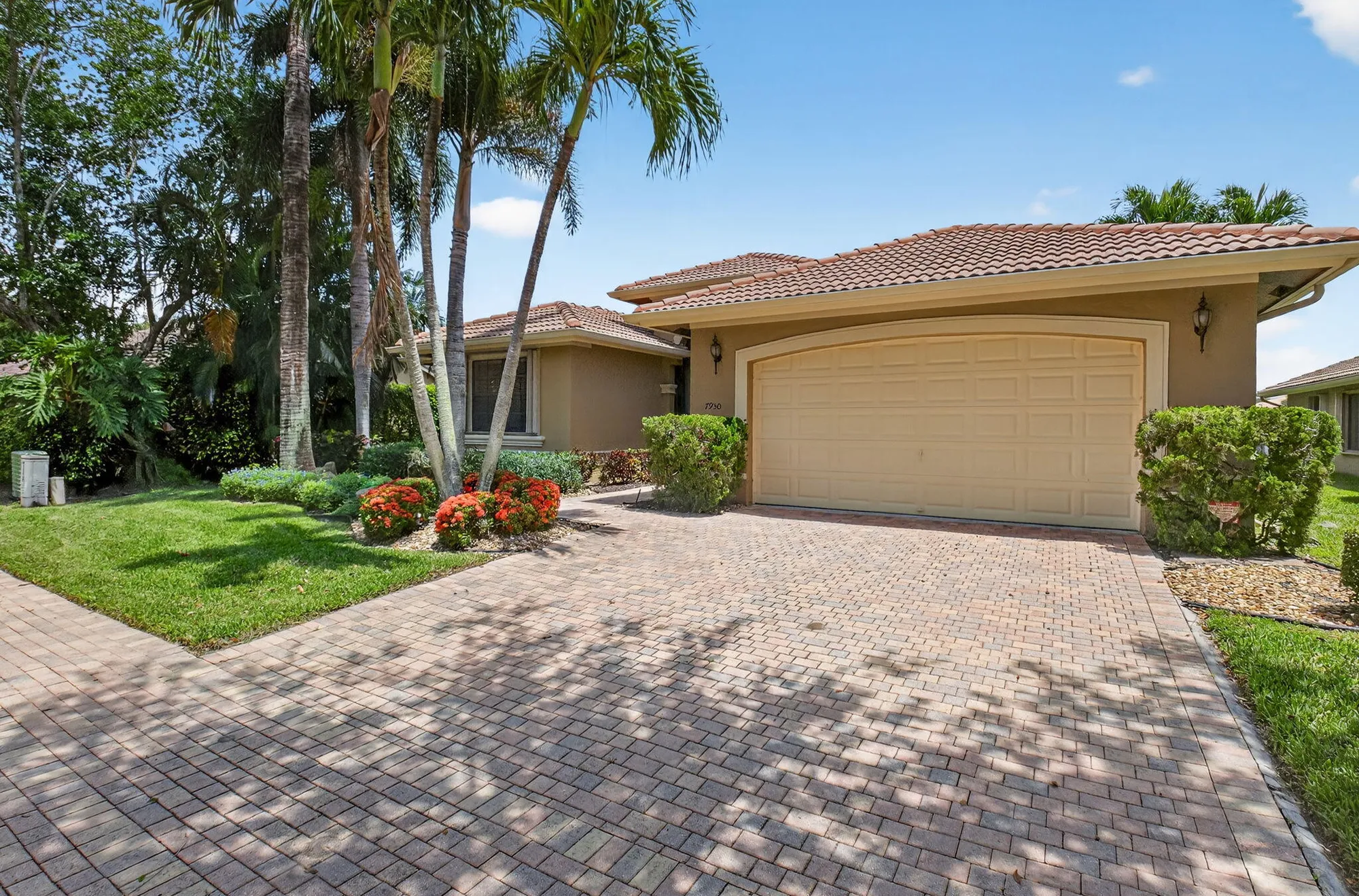 Property Slideshow image 4 of 105 | 7950 via grande, Boynton Beach, FL, 33437