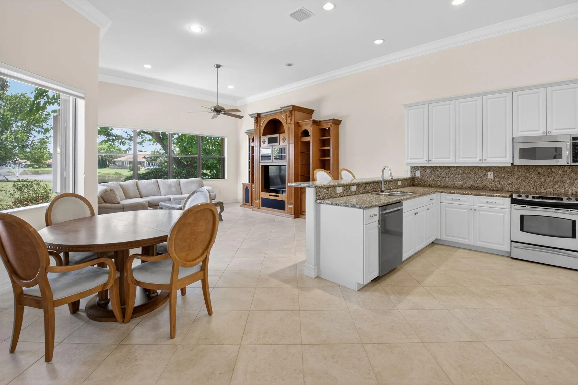 Property Slideshow image 15 of 105 | 7950 via grande, Boynton Beach, FL, 33437