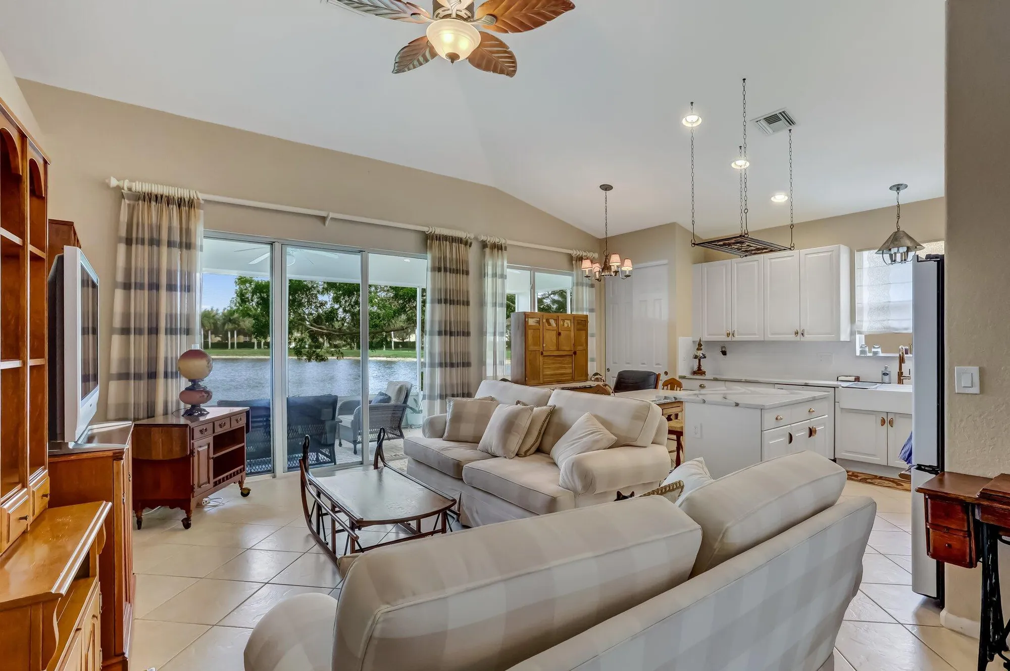 Property Slideshow image 23 of 40 | 2281 egret cove dr, West Palm Beach, FL, 33411