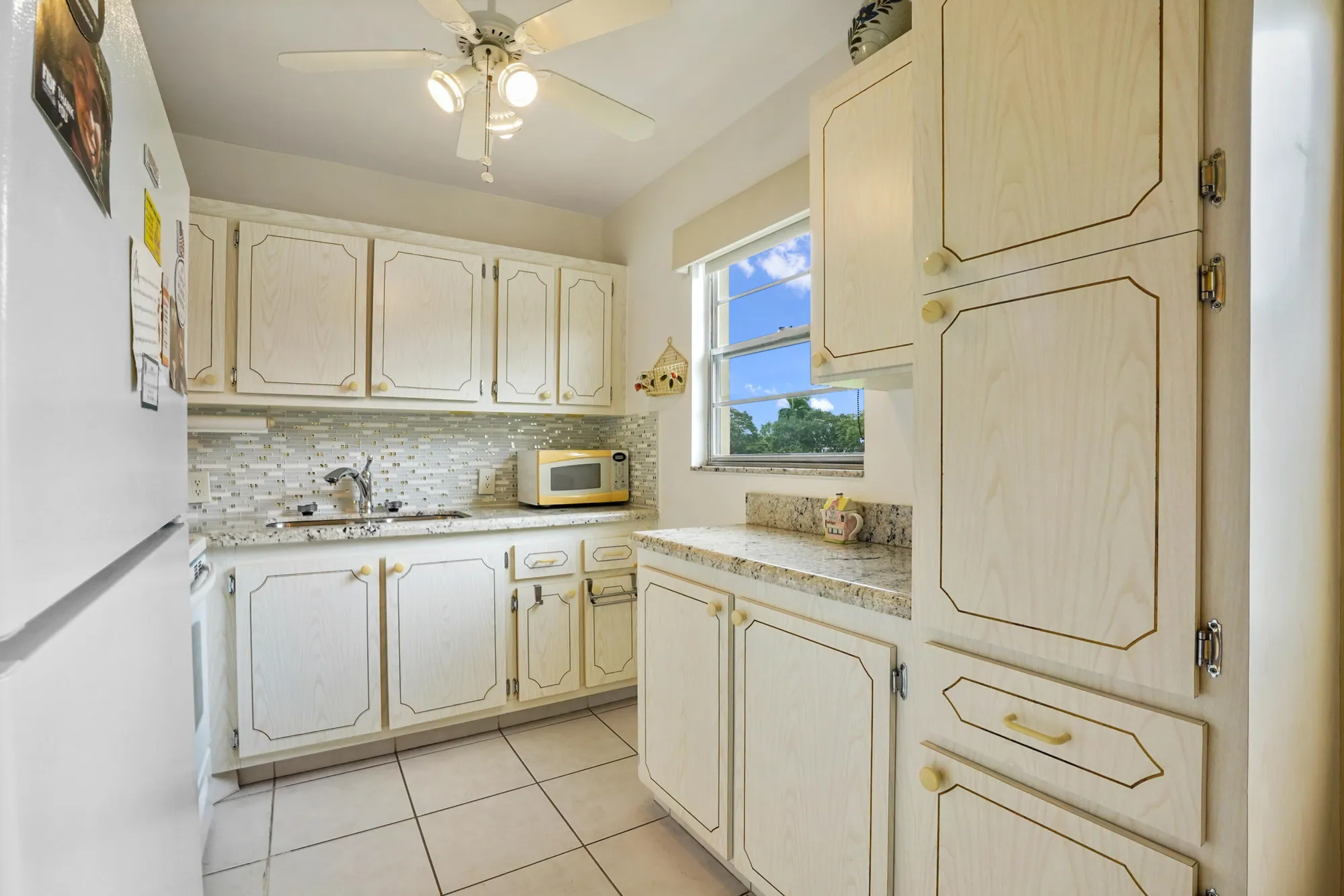 Property Slideshow image 11 of 65 | 368 dorset i, Boca Raton, FL, 33434
