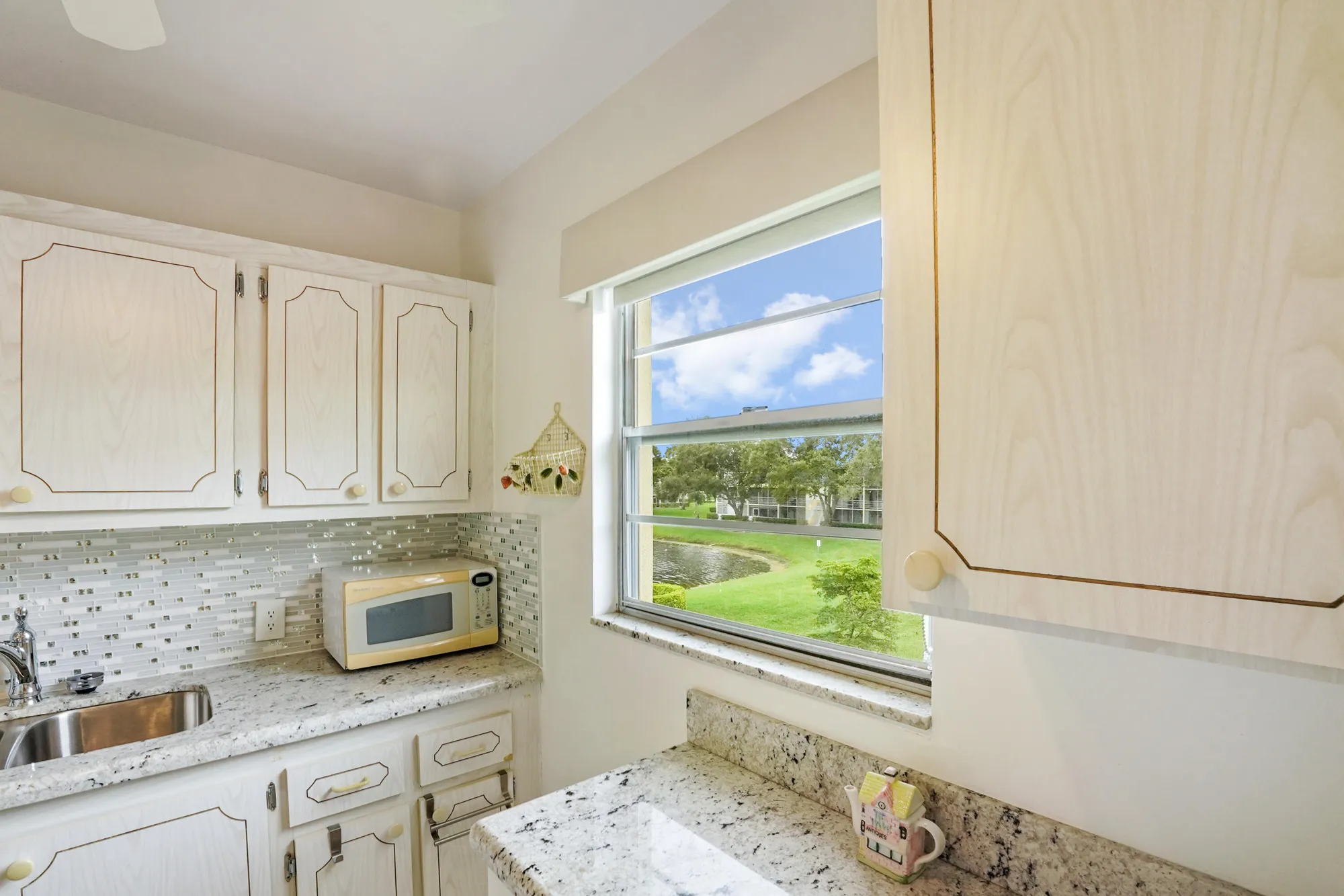 Property Slideshow image 12 of 65 | 368 dorset i, Boca Raton, FL, 33434