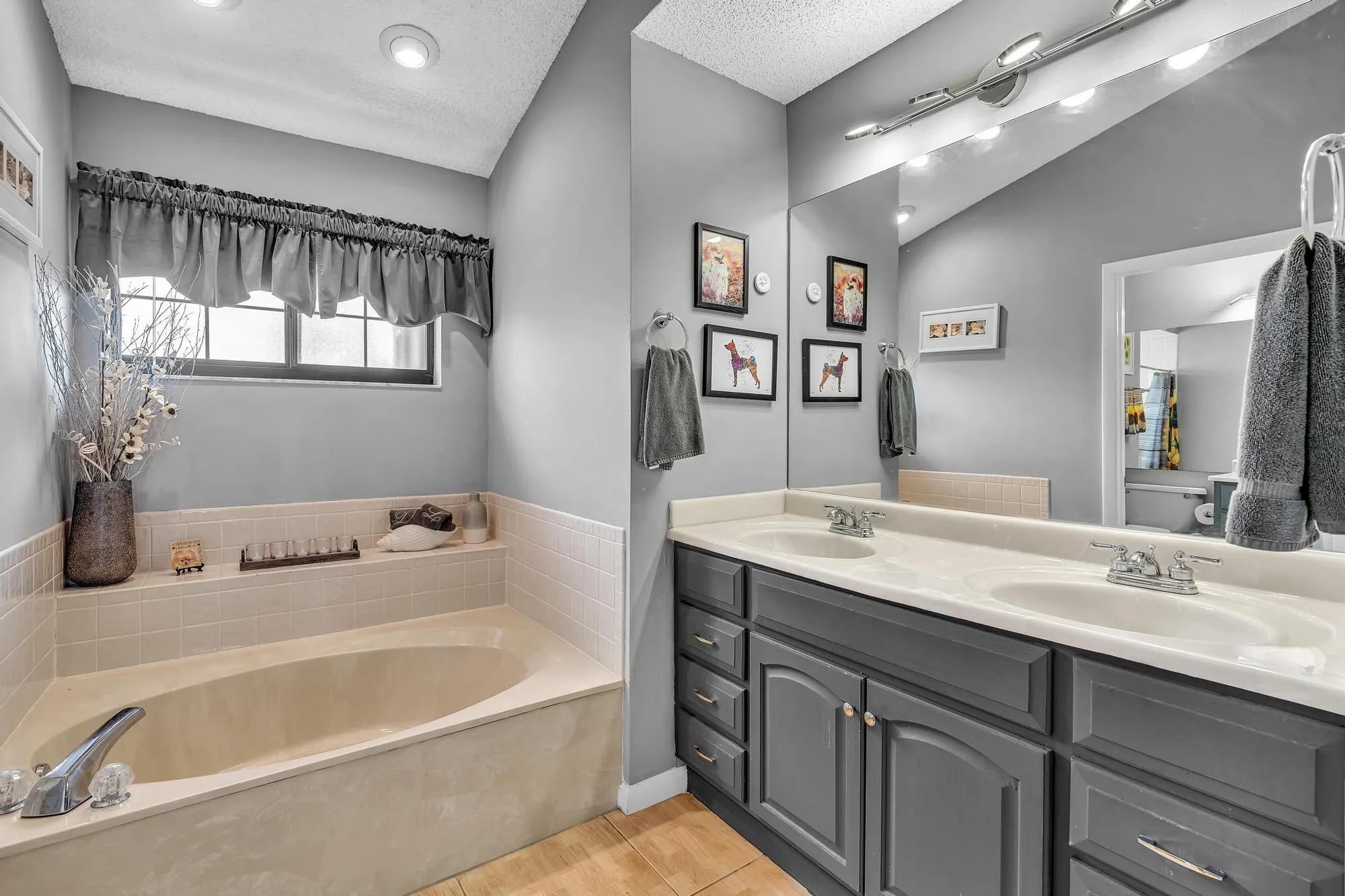 Property Slideshow image 19 of 62 | 8099 cassia dr, Boynton Beach, FL, 33472