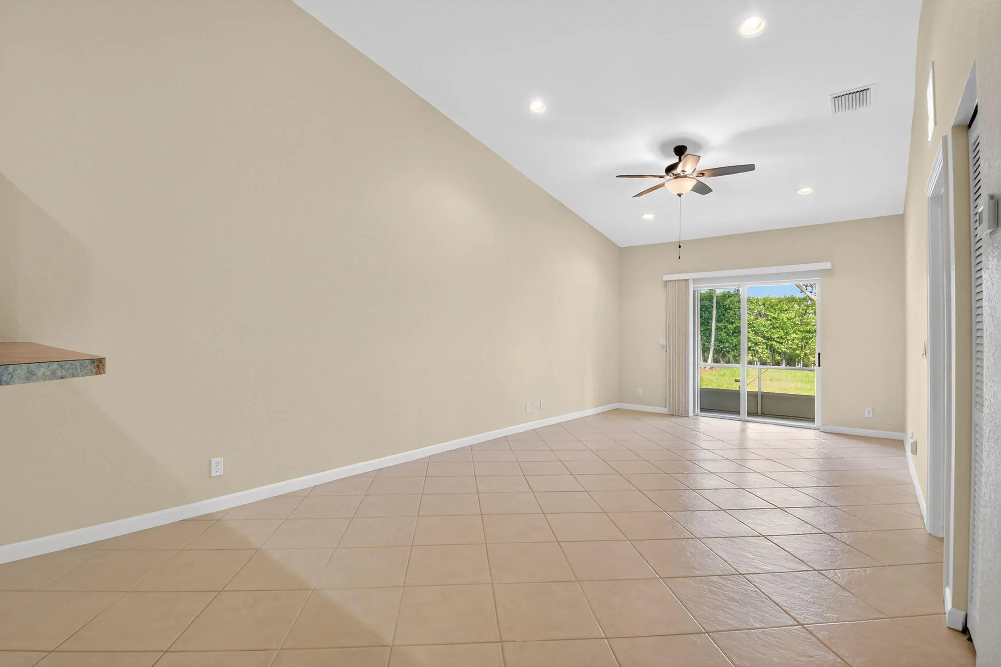 Property Slideshow image 4 of 47 | 2357 windjammer way, West Palm Beach, FL, 33411