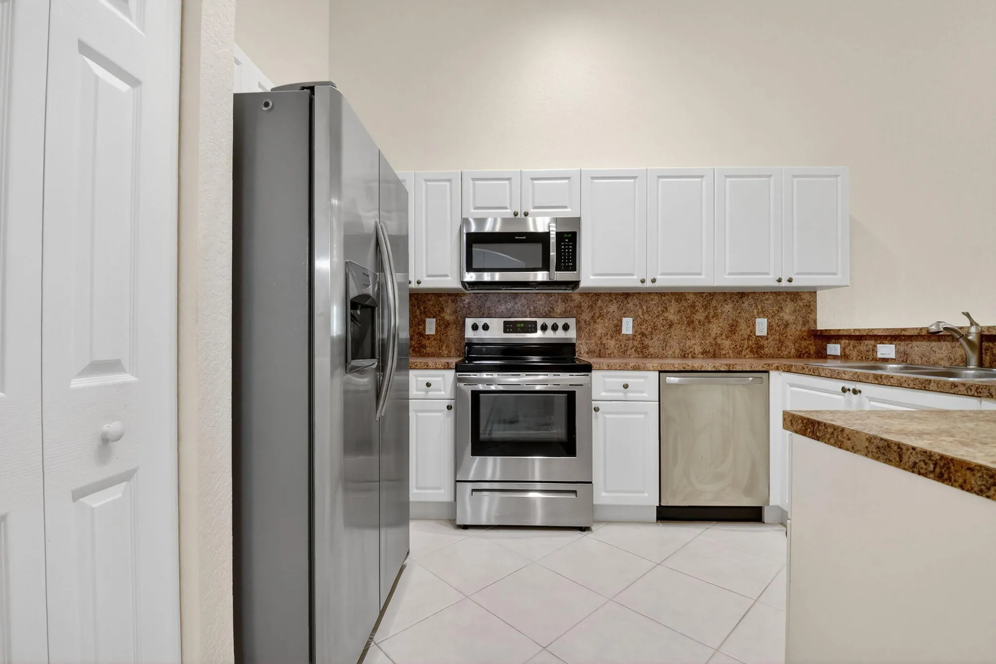 Property Slideshow image 10 of 47 | 2357 windjammer way, West Palm Beach, FL, 33411