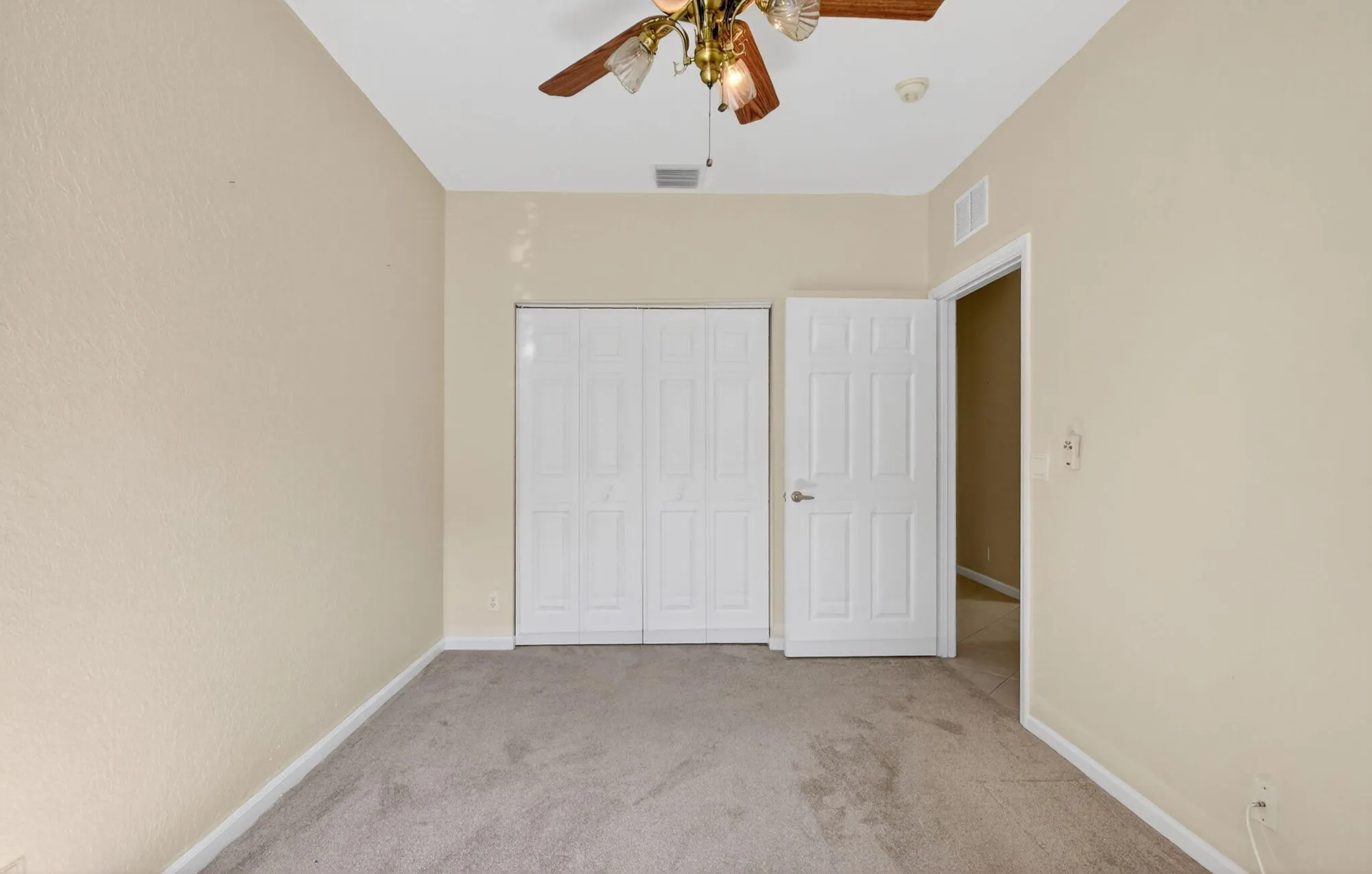 Property Slideshow image 20 of 47 | 2357 windjammer way, West Palm Beach, FL, 33411