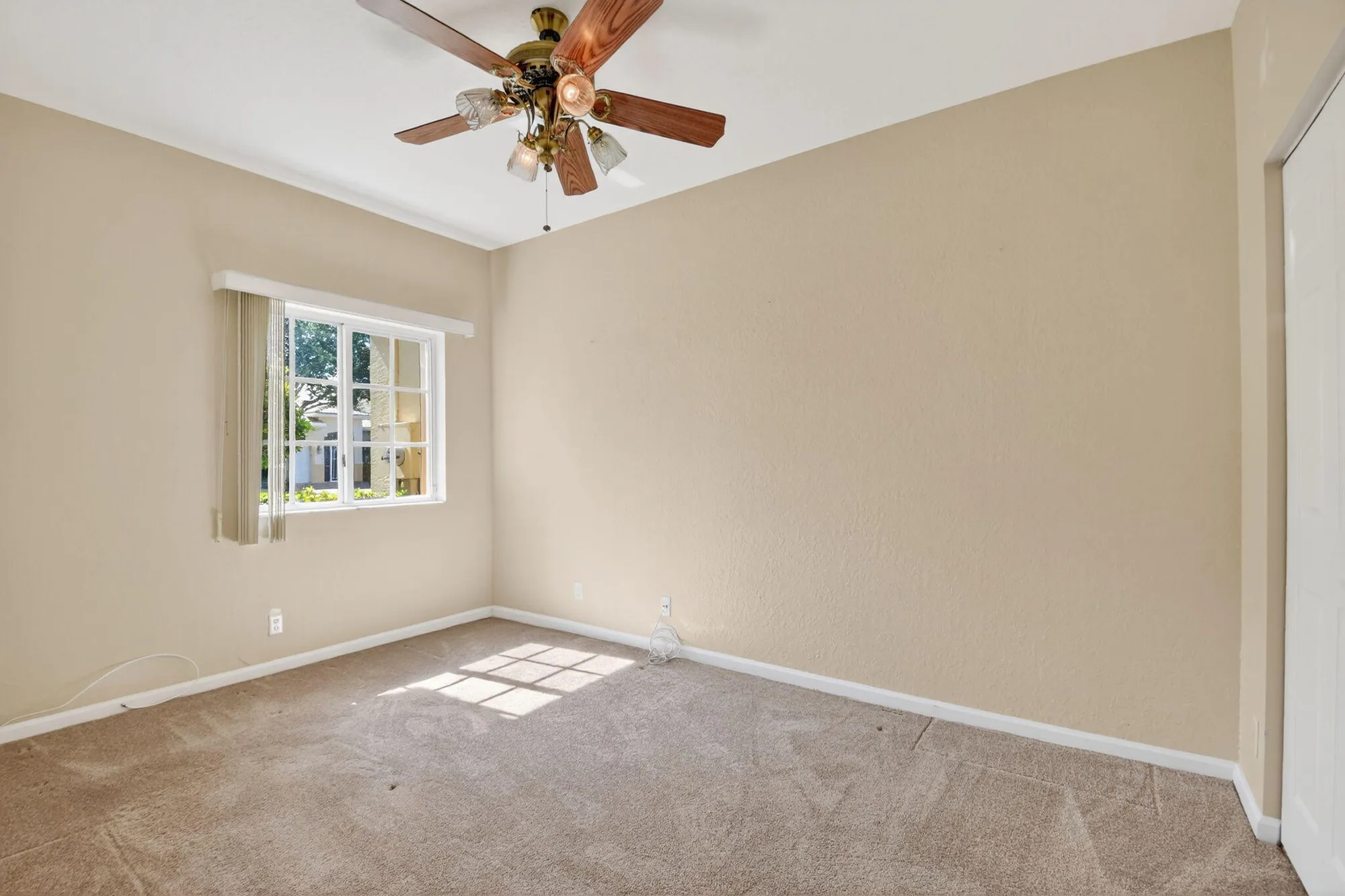 Property Slideshow image 19 of 47 | 2357 windjammer way, West Palm Beach, FL, 33411