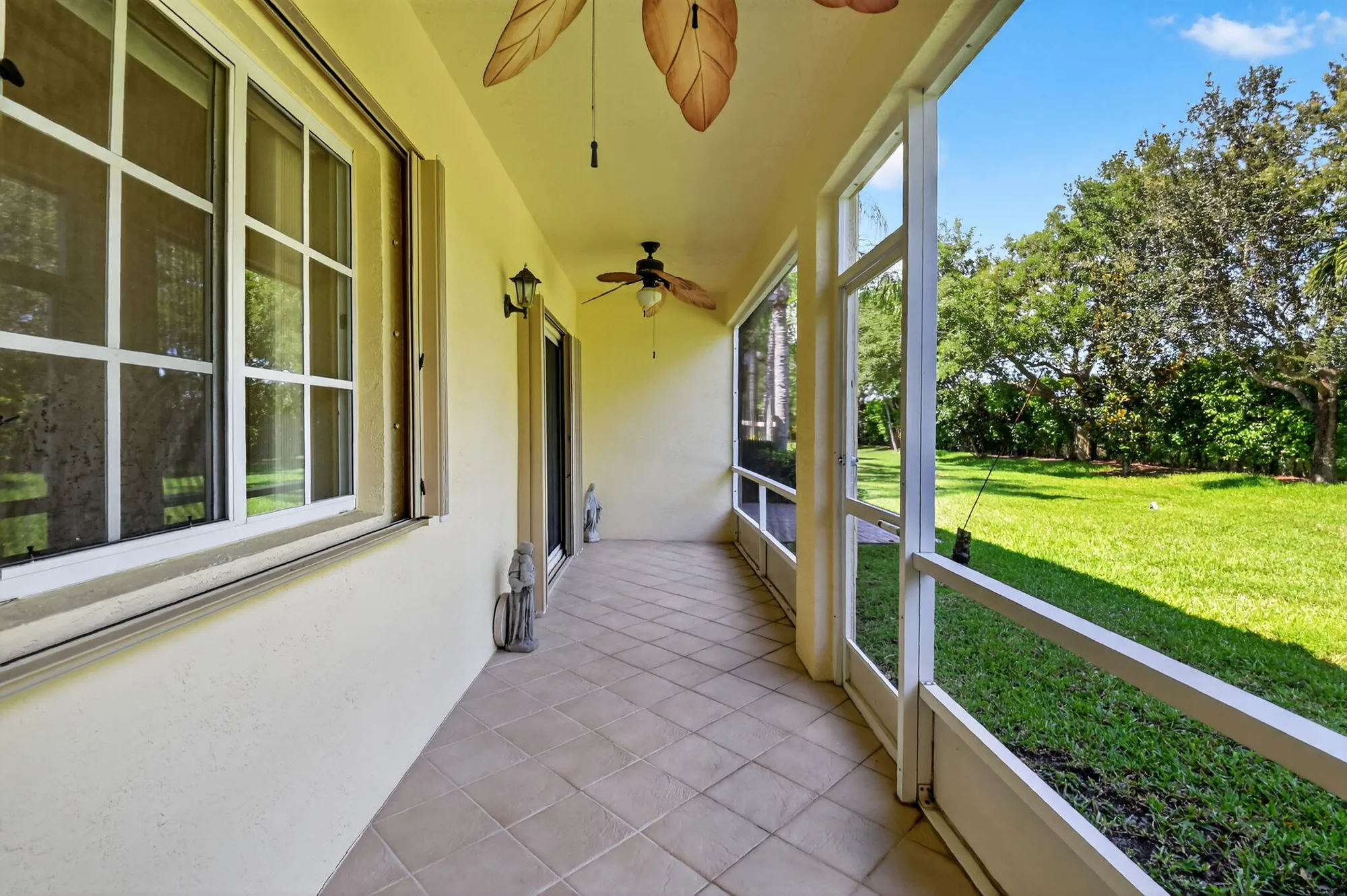 Property Slideshow image 24 of 47 | 2357 windjammer way, West Palm Beach, FL, 33411
