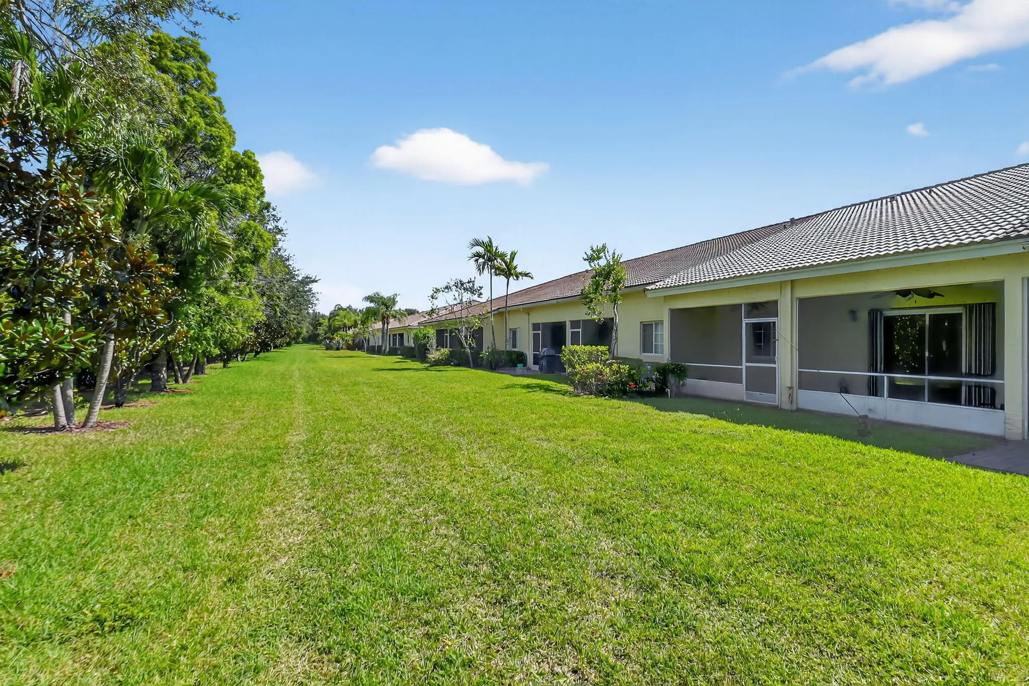 Property Slideshow image 25 of 47 | 2357 windjammer way, West Palm Beach, FL, 33411