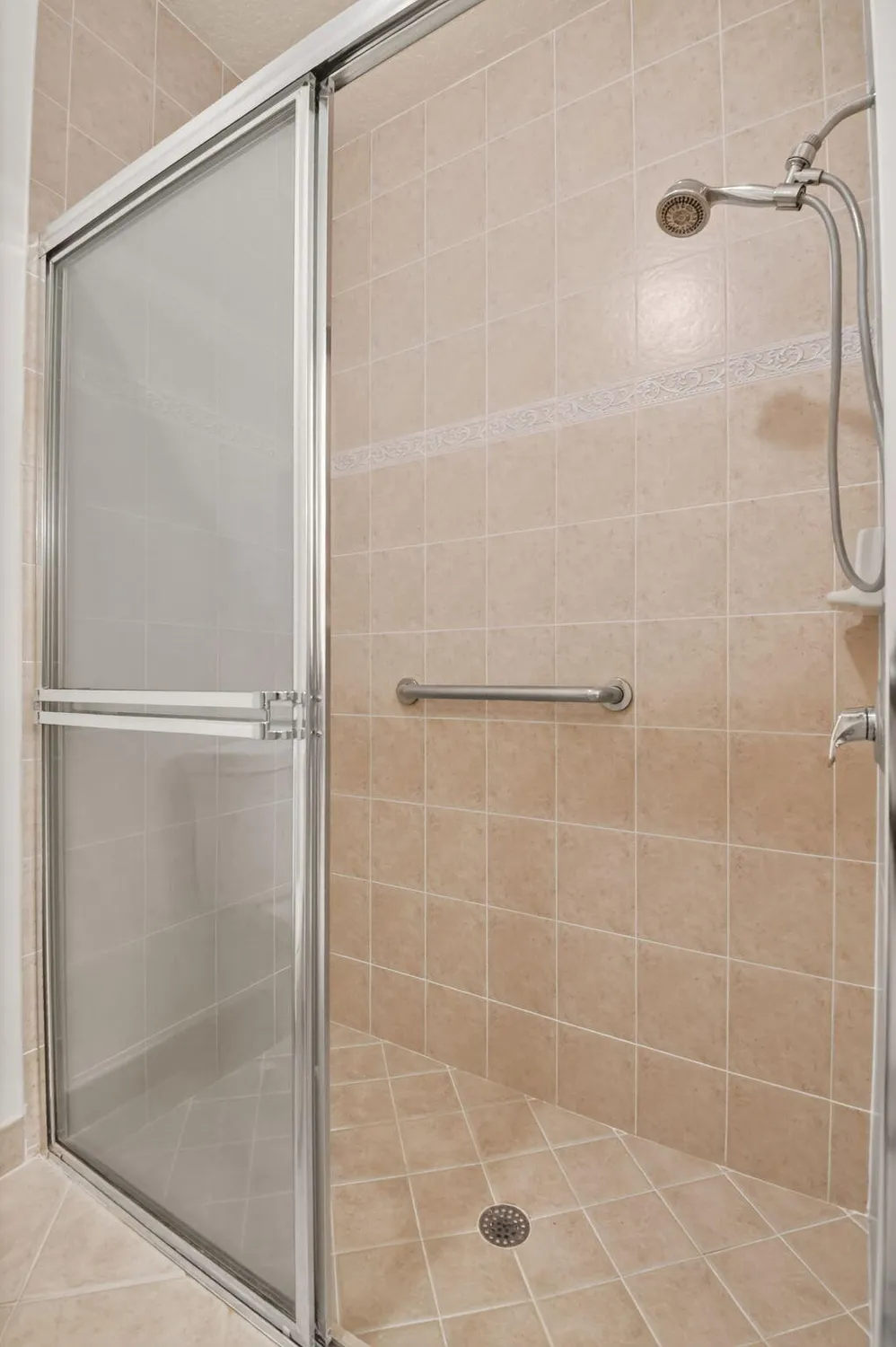 Property Slideshow image 18 of 47 | 2357 windjammer way, West Palm Beach, FL, 33411