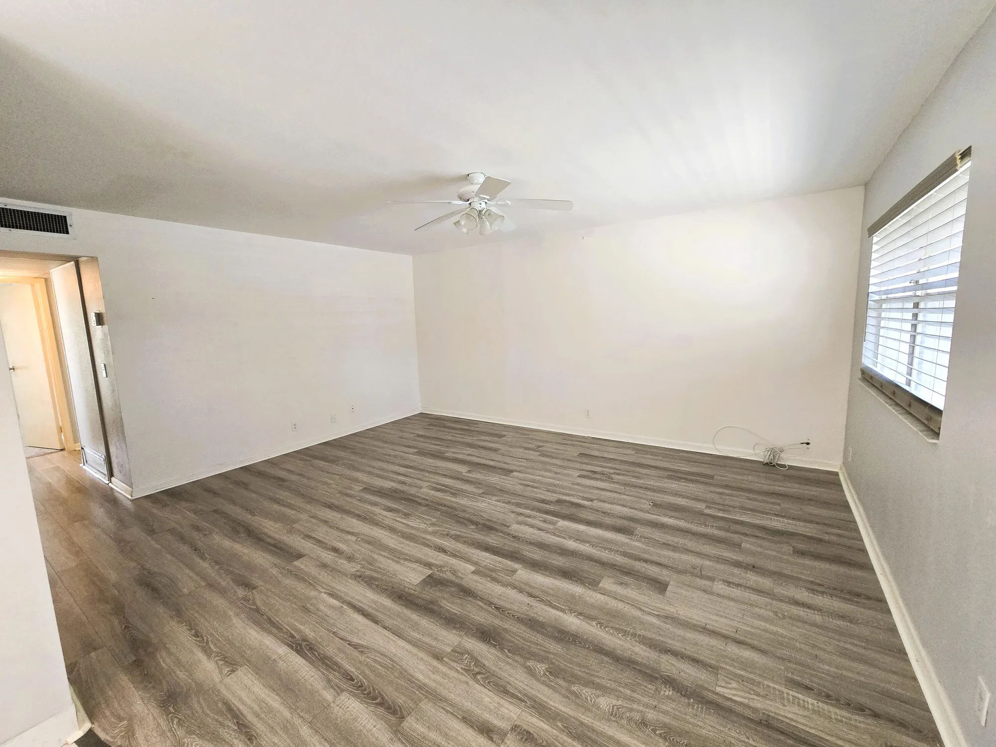 Property Slideshow image 8 of 27 | 89 saxony b b, Delray Beach, FL, 33446