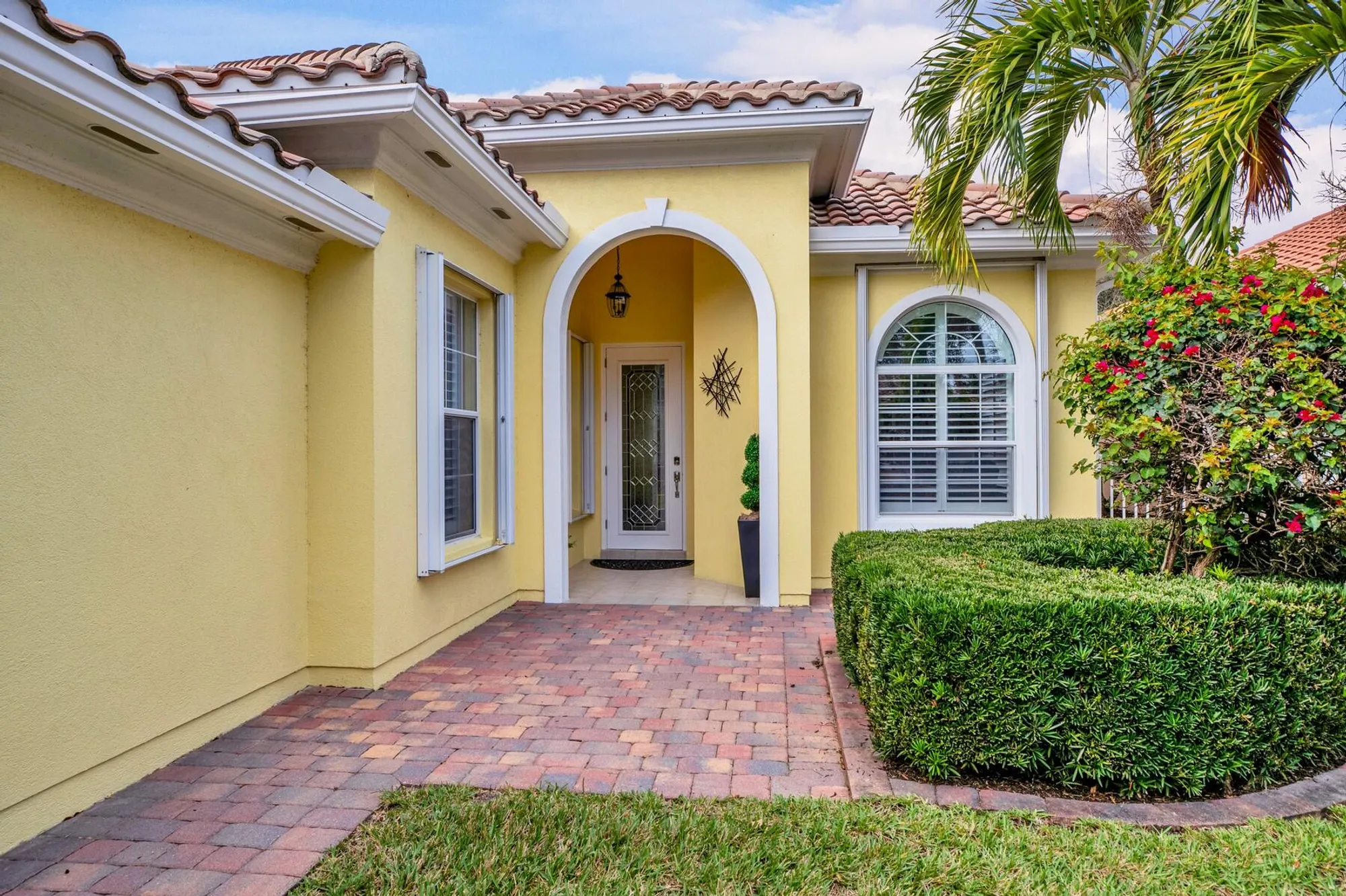 Property Slideshow image 2 of 48 | 5282 eleuthra cir, Vero Beach, FL, 32967