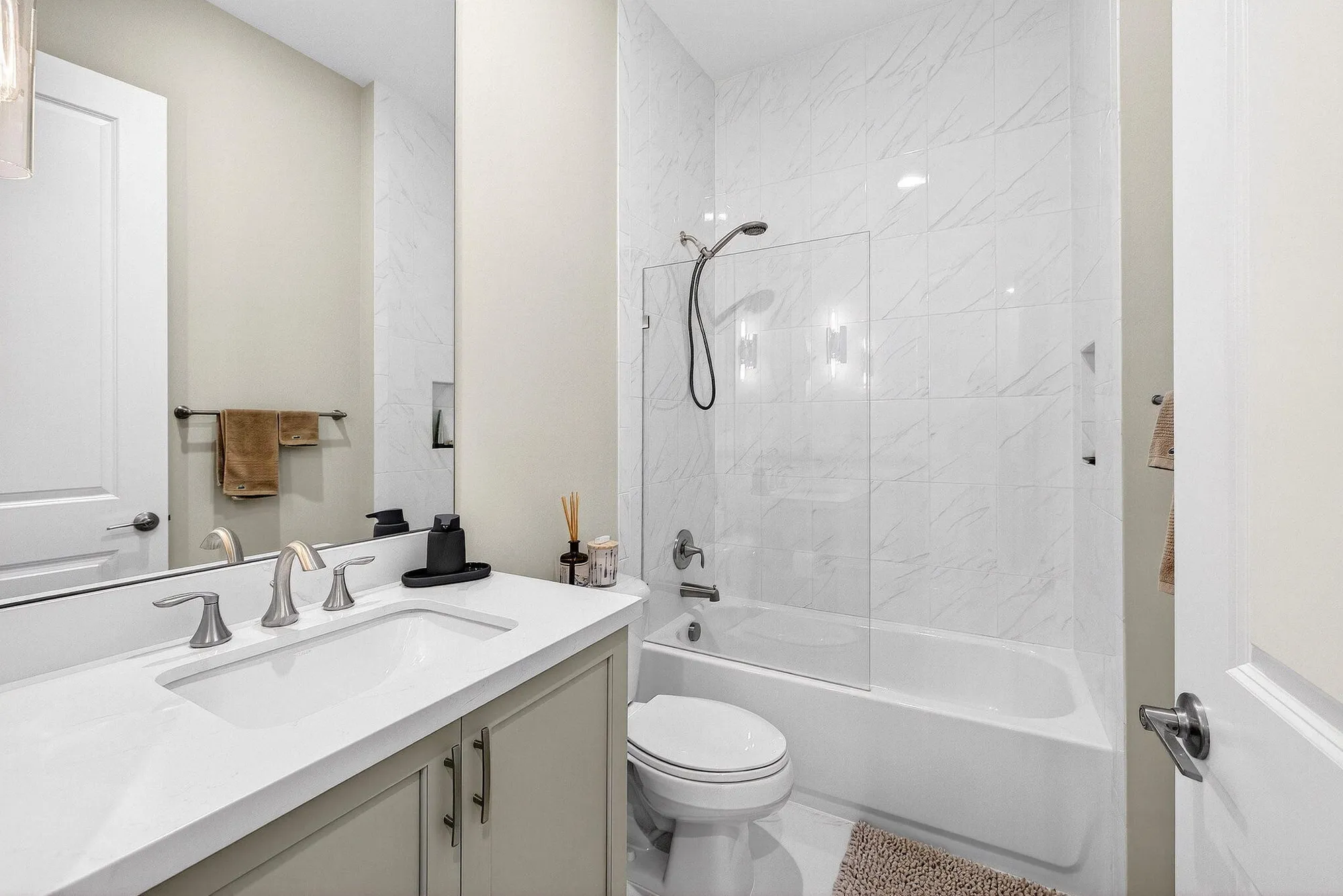 Property Slideshow image 21 of 49 | 9265 seahorse bay dr, Boynton Beach, FL, 33473