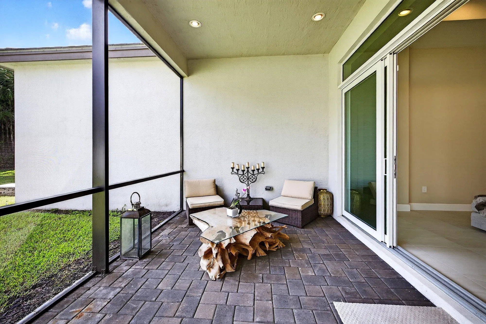 Property Slideshow image 22 of 49 | 9265 seahorse bay dr, Boynton Beach, FL, 33473