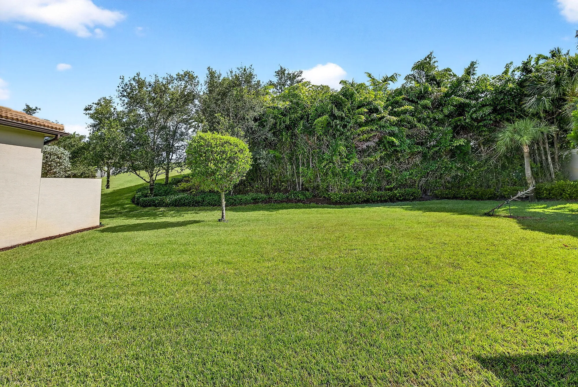Property Slideshow image 23 of 49 | 9265 seahorse bay dr, Boynton Beach, FL, 33473