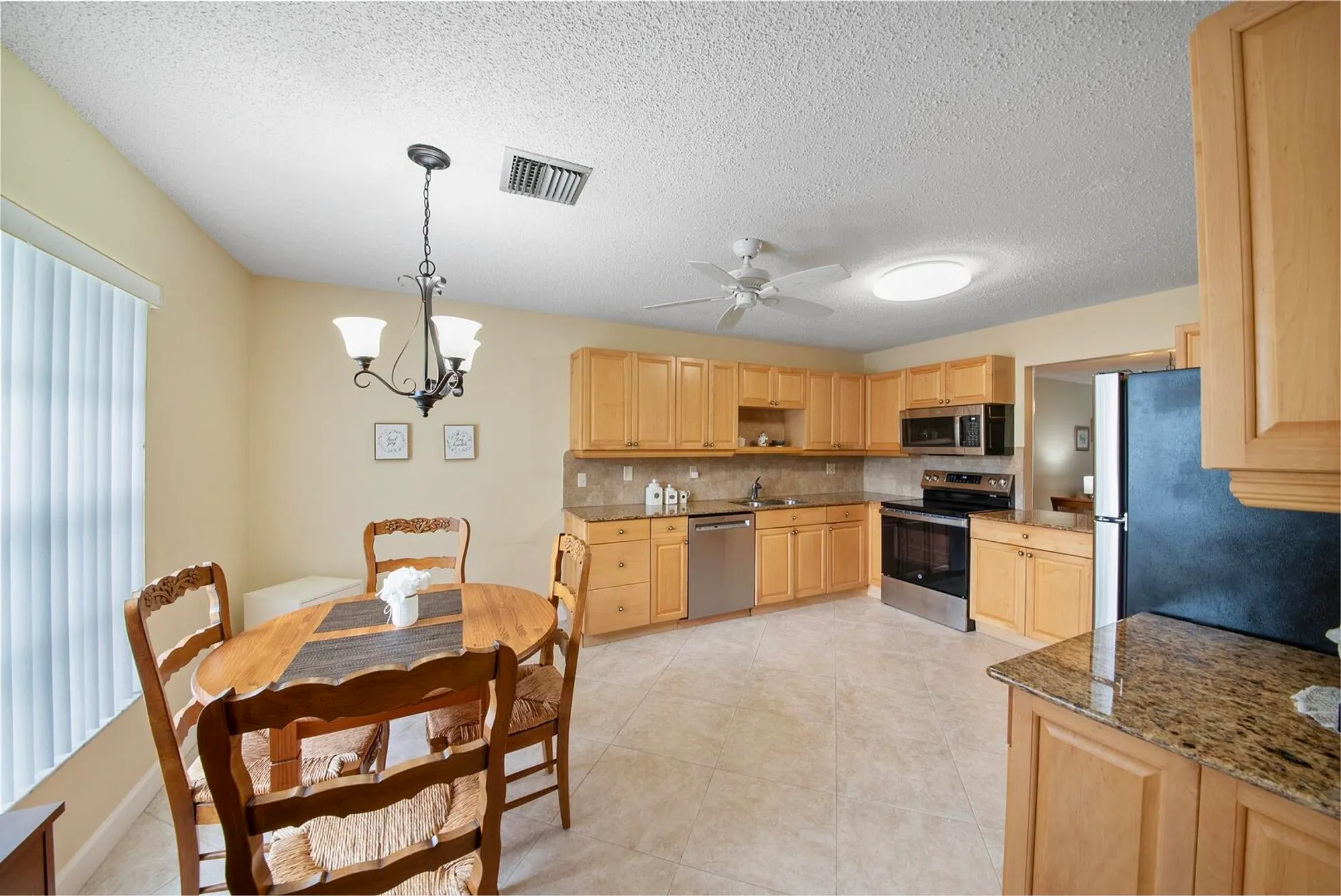 Property Slideshow image 14 of 27 | 5222 privet pl b, Delray Beach, FL, 33484