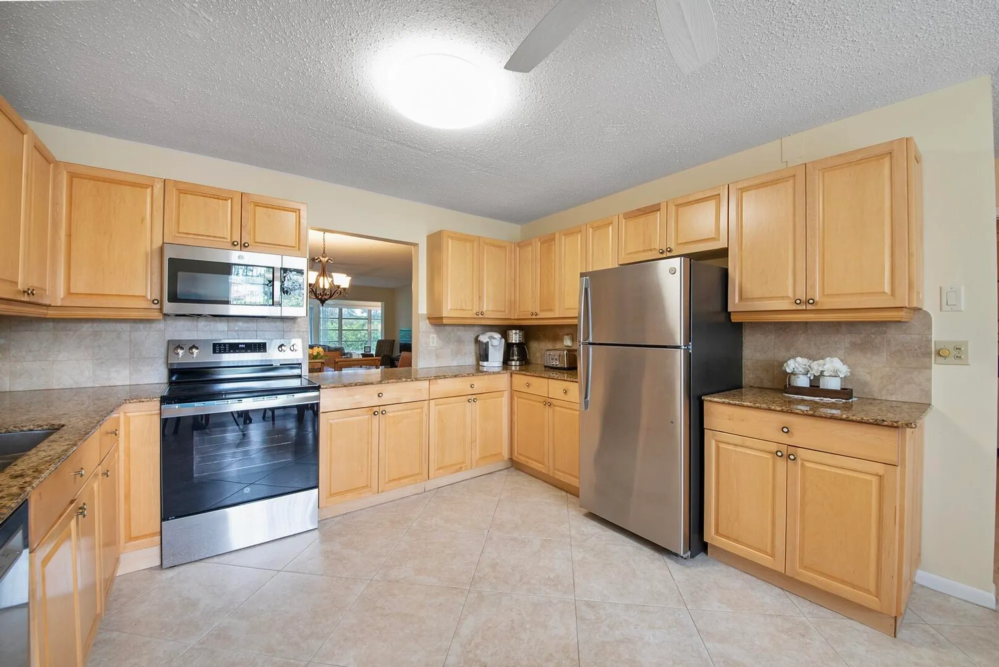 Property Slideshow image 12 of 27 | 5222 privet pl b, Delray Beach, FL, 33484
