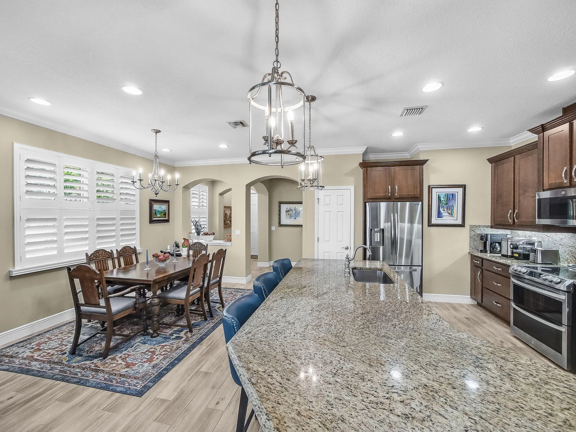 Property Slideshow image 14 of 112 | 12863 sw lake fern cir, Port Saint Lucie, FL, 34987