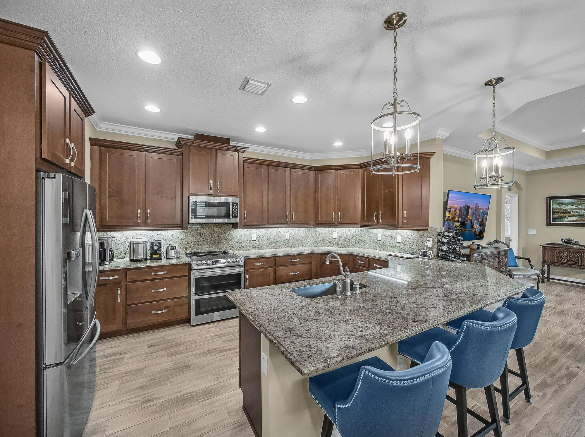 Property Slideshow image 15 of 112 | 12863 sw lake fern cir, Port Saint Lucie, FL, 34987